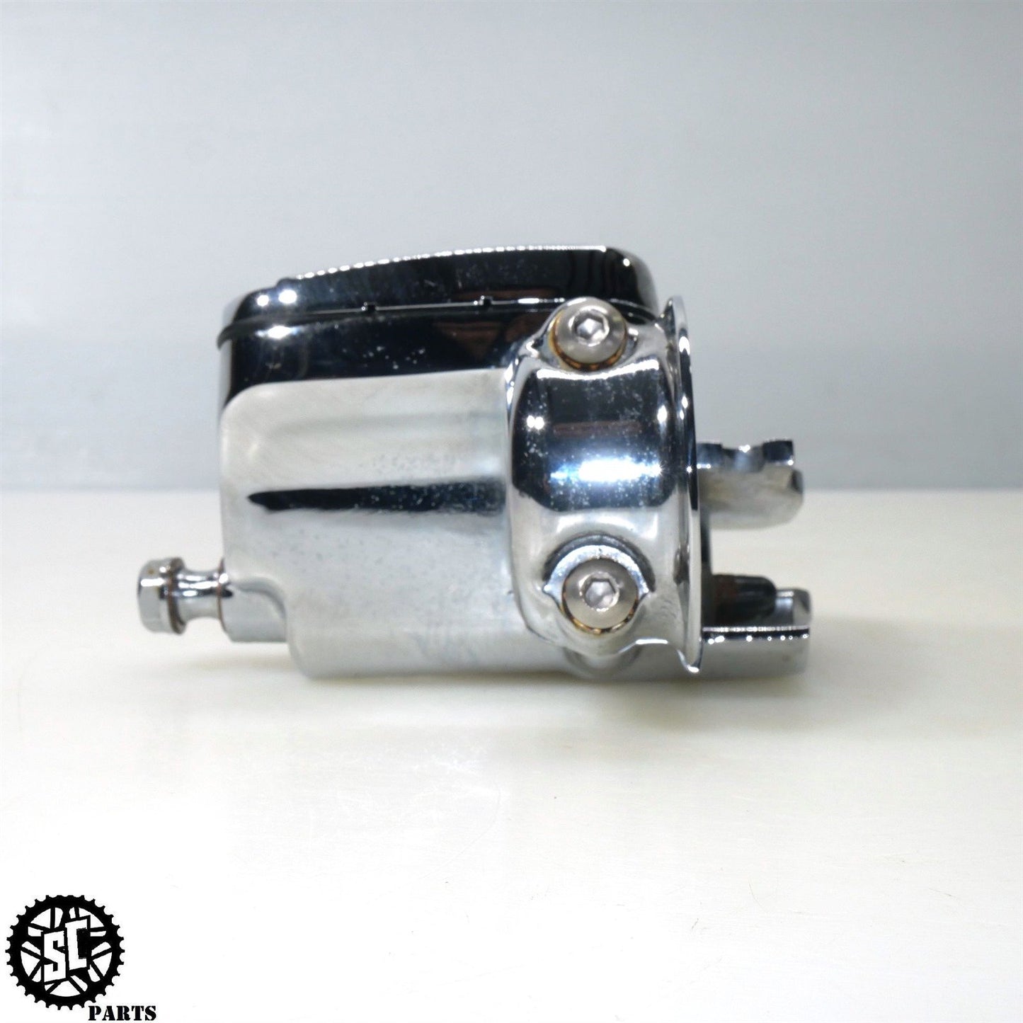 09-21 HARLEY DAVIDSON ELECTRA GLIDE FRONT BRAKE MASTER CYLINDER CHROME H46