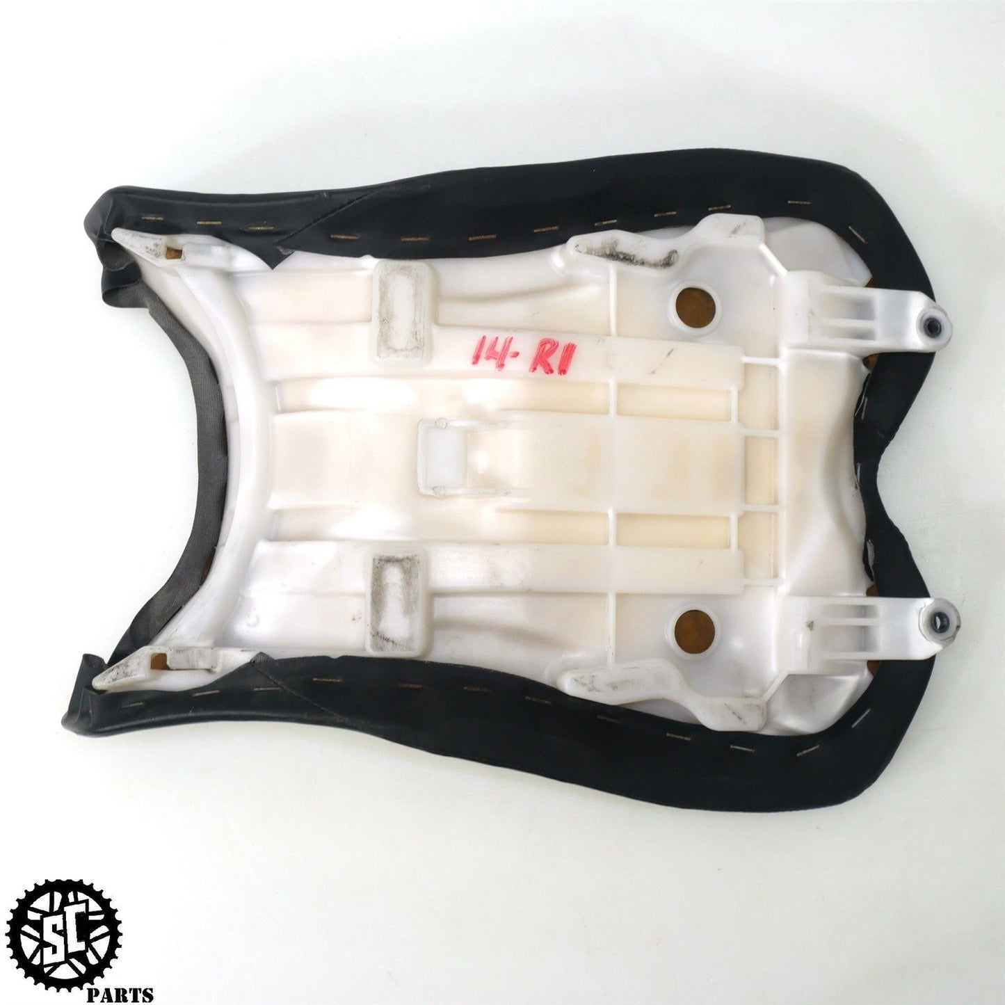 09-14 YAMAHA YZF R1 FRONT SEAT Y08