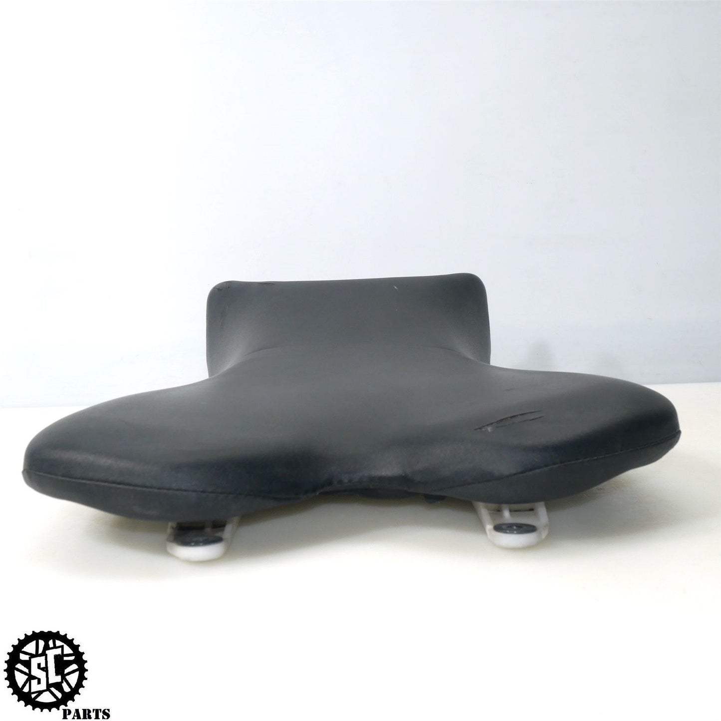 09-14 YAMAHA YZF R1 FRONT SEAT Y08