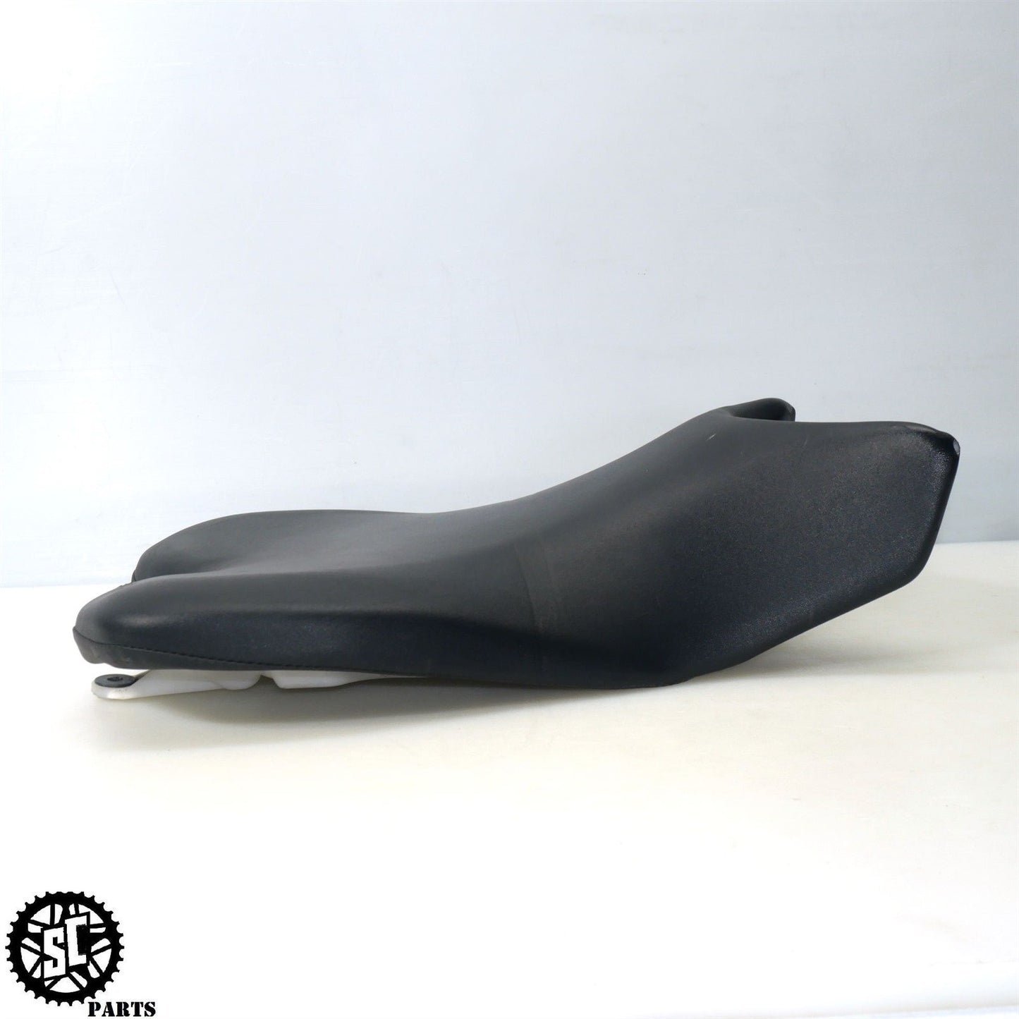 09-14 YAMAHA YZF R1 FRONT SEAT Y08