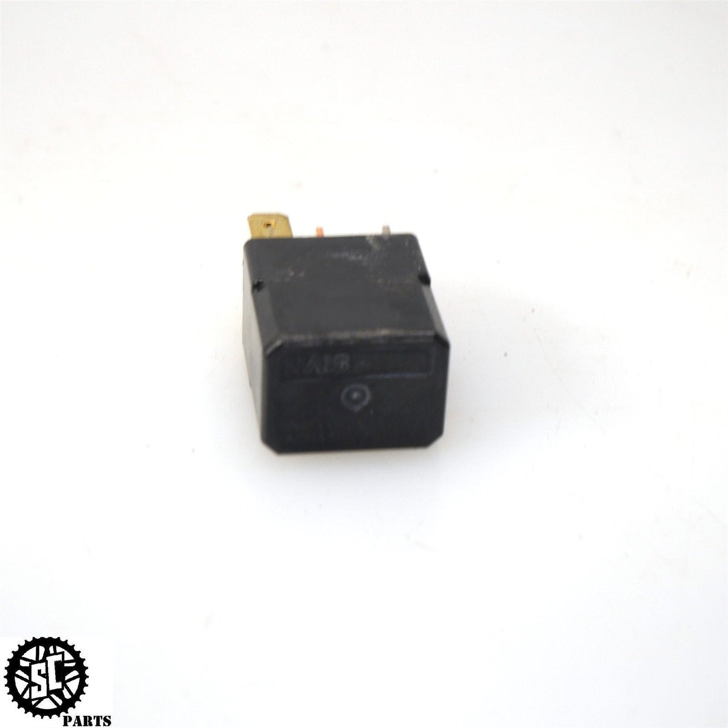 2015-2019 DUCATI MONSTER 821 TURN SIGNAL BLINKER RELAY D13