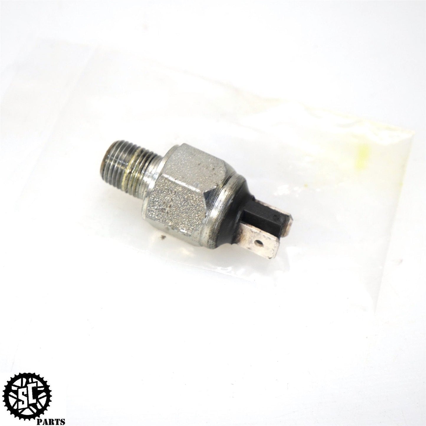 2008 HARLEY DAVIDSON SOFTAIL REAR BRAKE LIGHT PRESSURE SWITCH SENSOR HD57