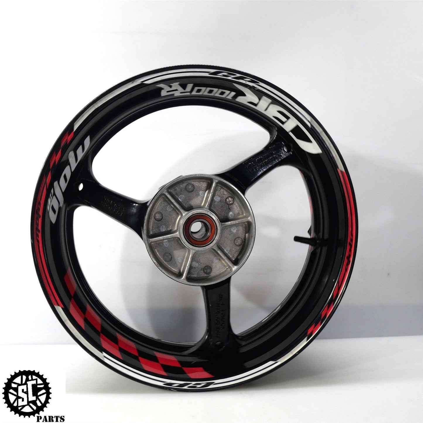 2004 2005 HONDA CBR1000RR REAR WHEEL RIM STRAIGHT H01