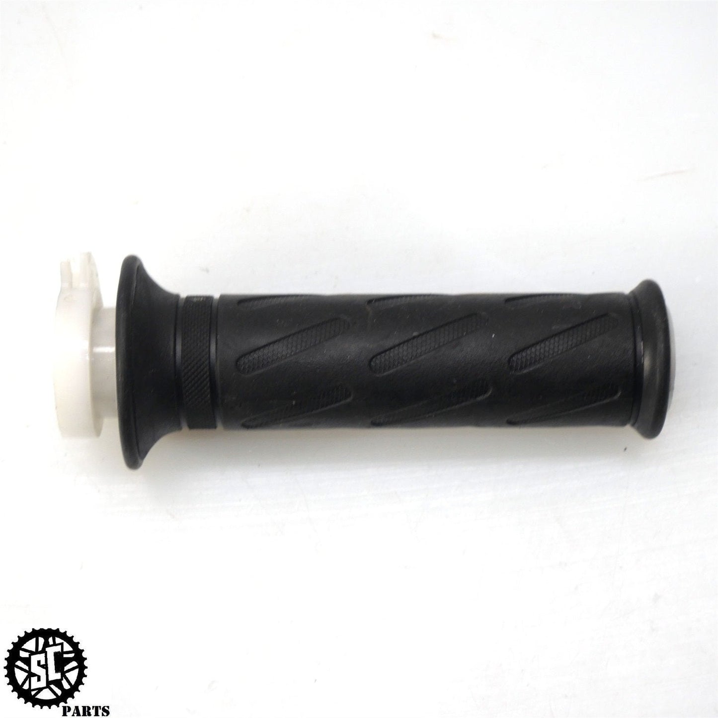 2001-2007 SUZUKI HAYABUSA GSXR1300 OEM THROTTLE TUBE GRIP S49