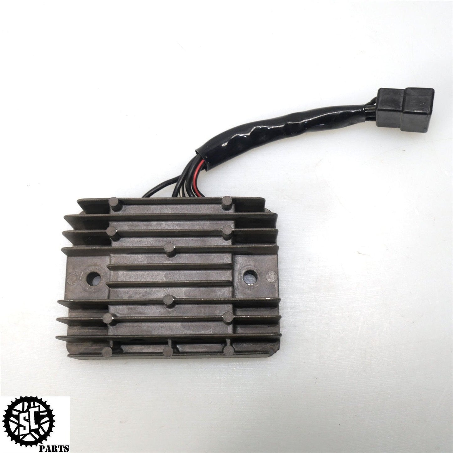 2001-2007 SUZUKI HAYABUSA GSXR1300 OEM RECTIFIER VOLTAGE REGULATOR S49