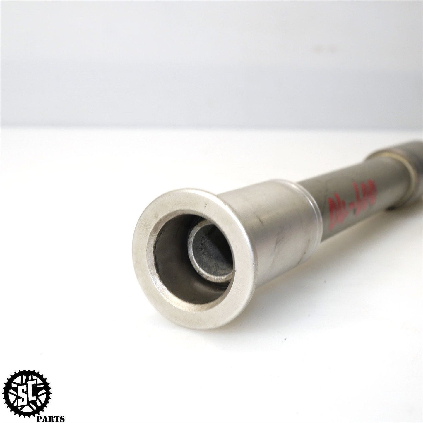 2004 2005 SUZUKI GSXR 600 FRONT AXLE S14