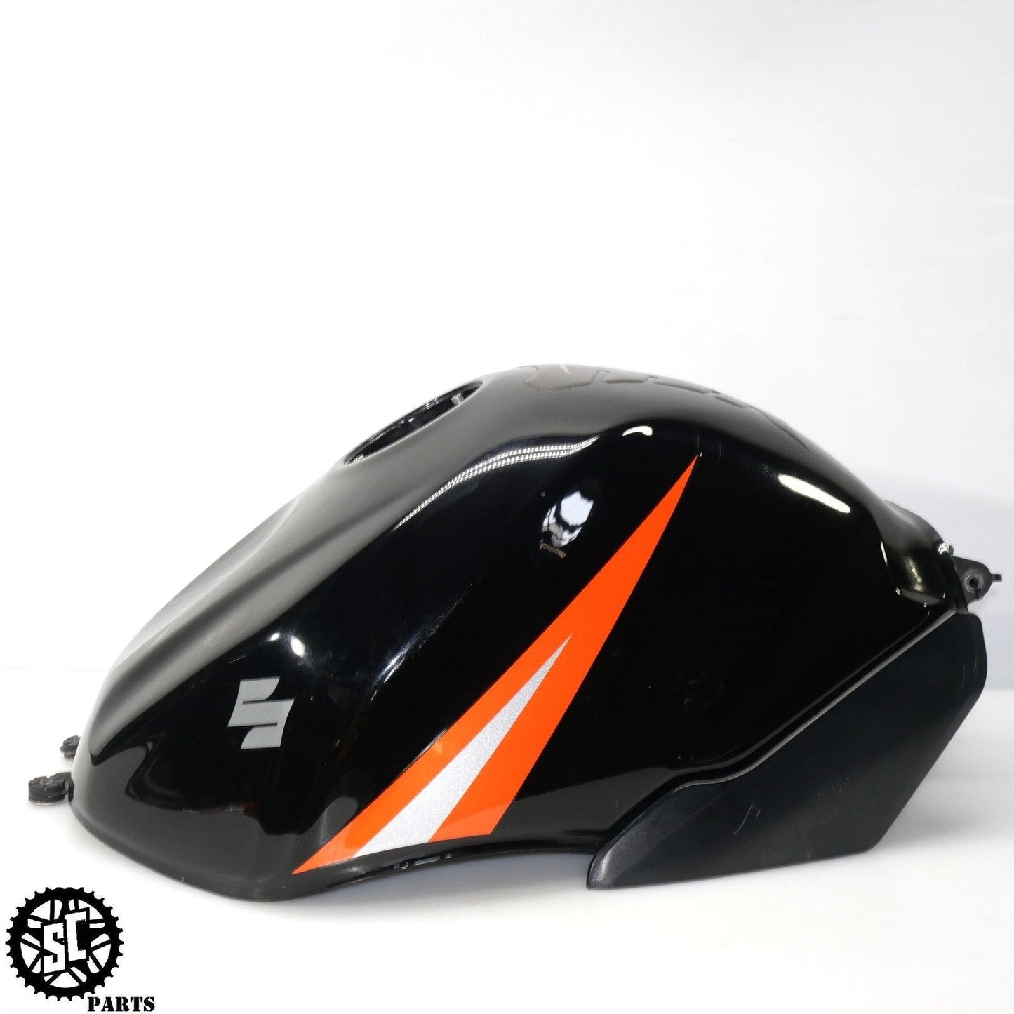2004 2005 SUZUKI GSXR 600 GAS TANK S14