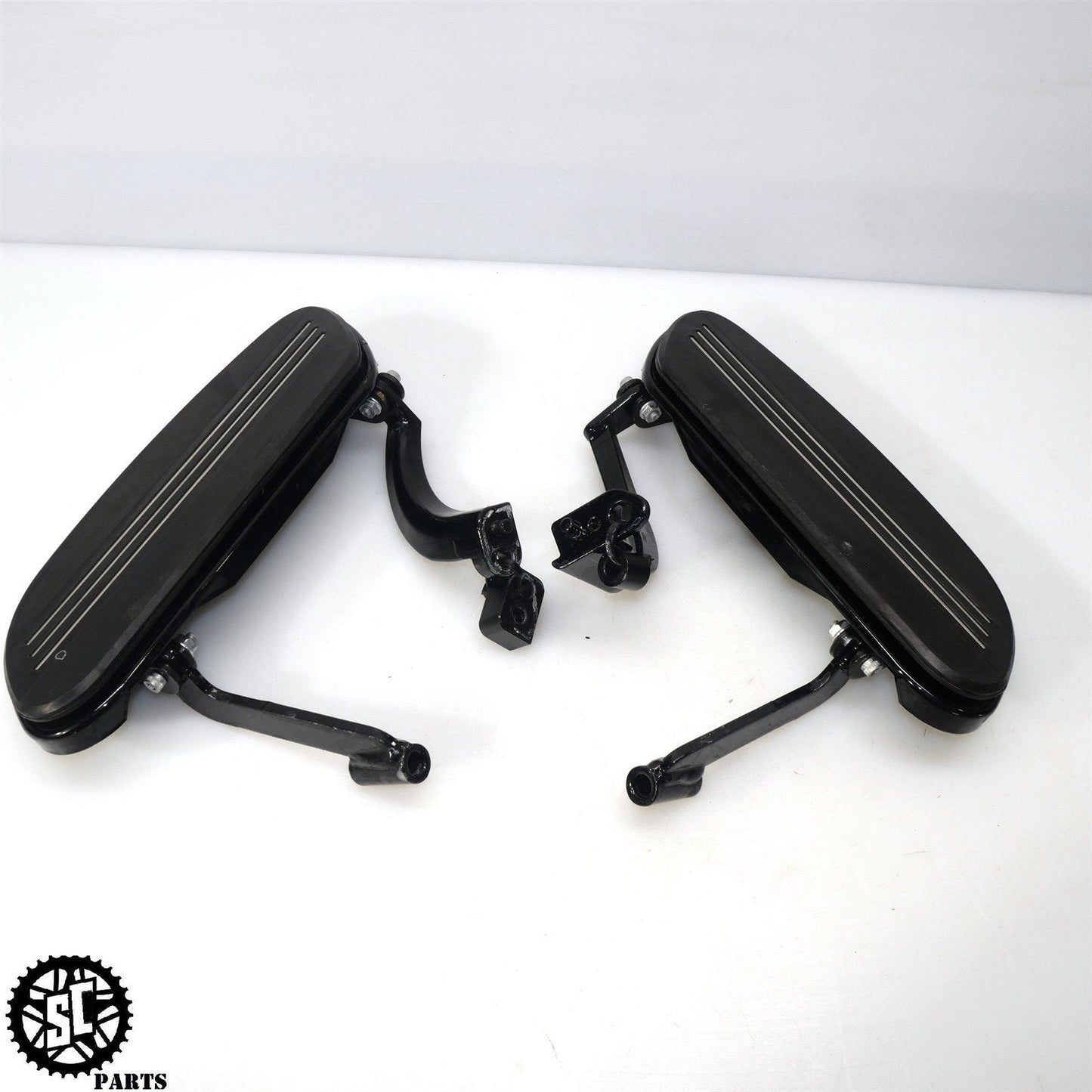 2017-2022 HARLEY ROAD GLIDE FRONT FOOT REST FLOORBOARD BRACKET BLACK HD30