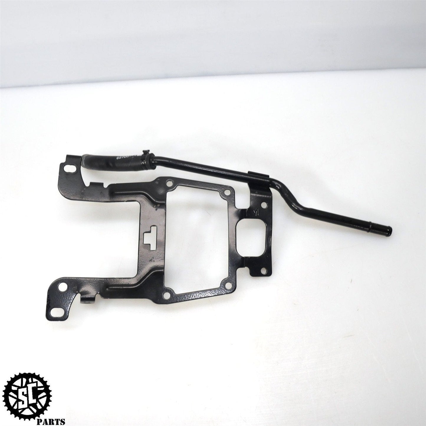 2017-2022 HARLEY-DAVIDSON ROAD GLIDE RECTIFIER BRACKET OIL COOLER LINE HD30