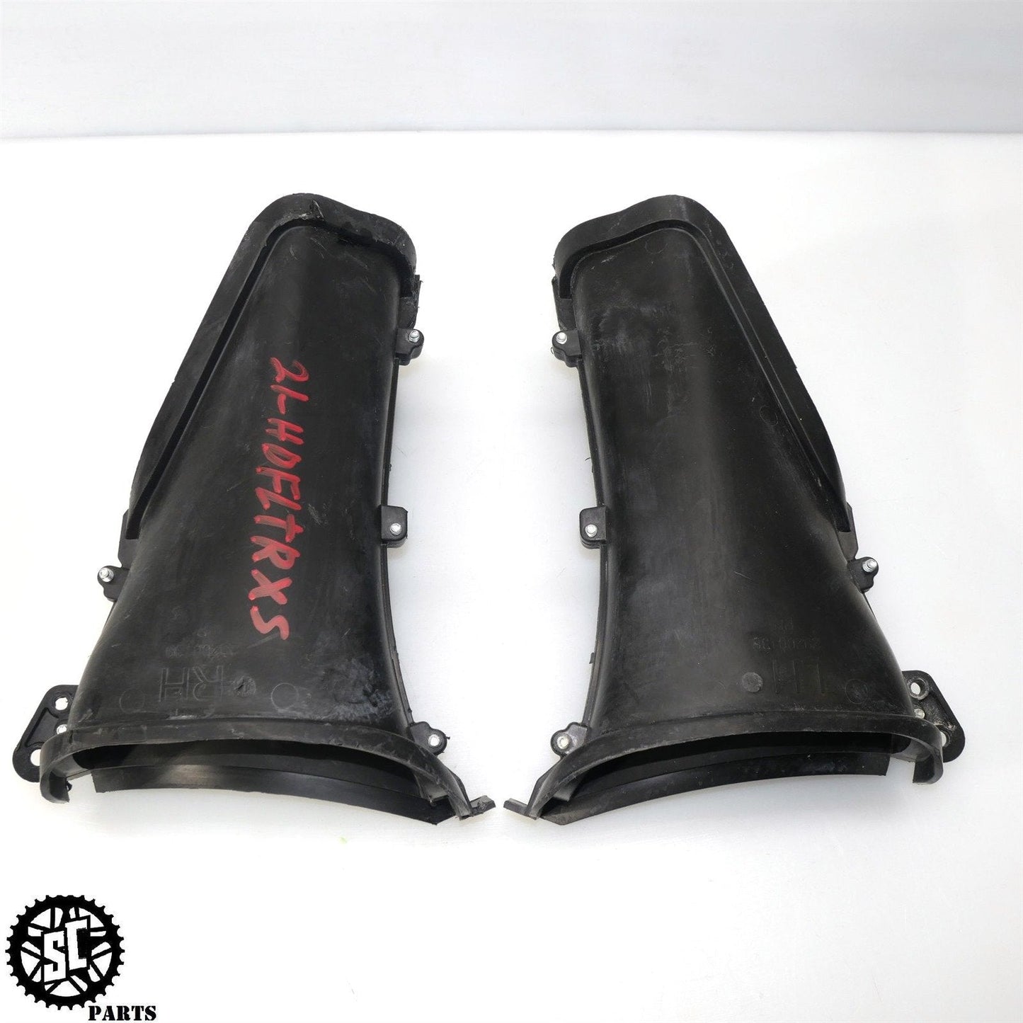 2017-2022 HARLEY-DAVIDSON ROAD GLIDE LEFT RIGHT AIR VENT DUCT TUBE HD30