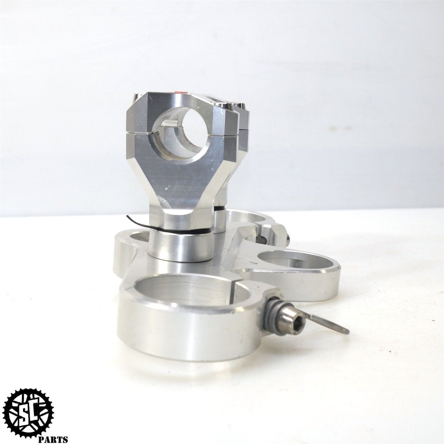 2006-2010 APRILIA TUONO UPPER TRIPLE TREE TOP CLAMP RISER AP03