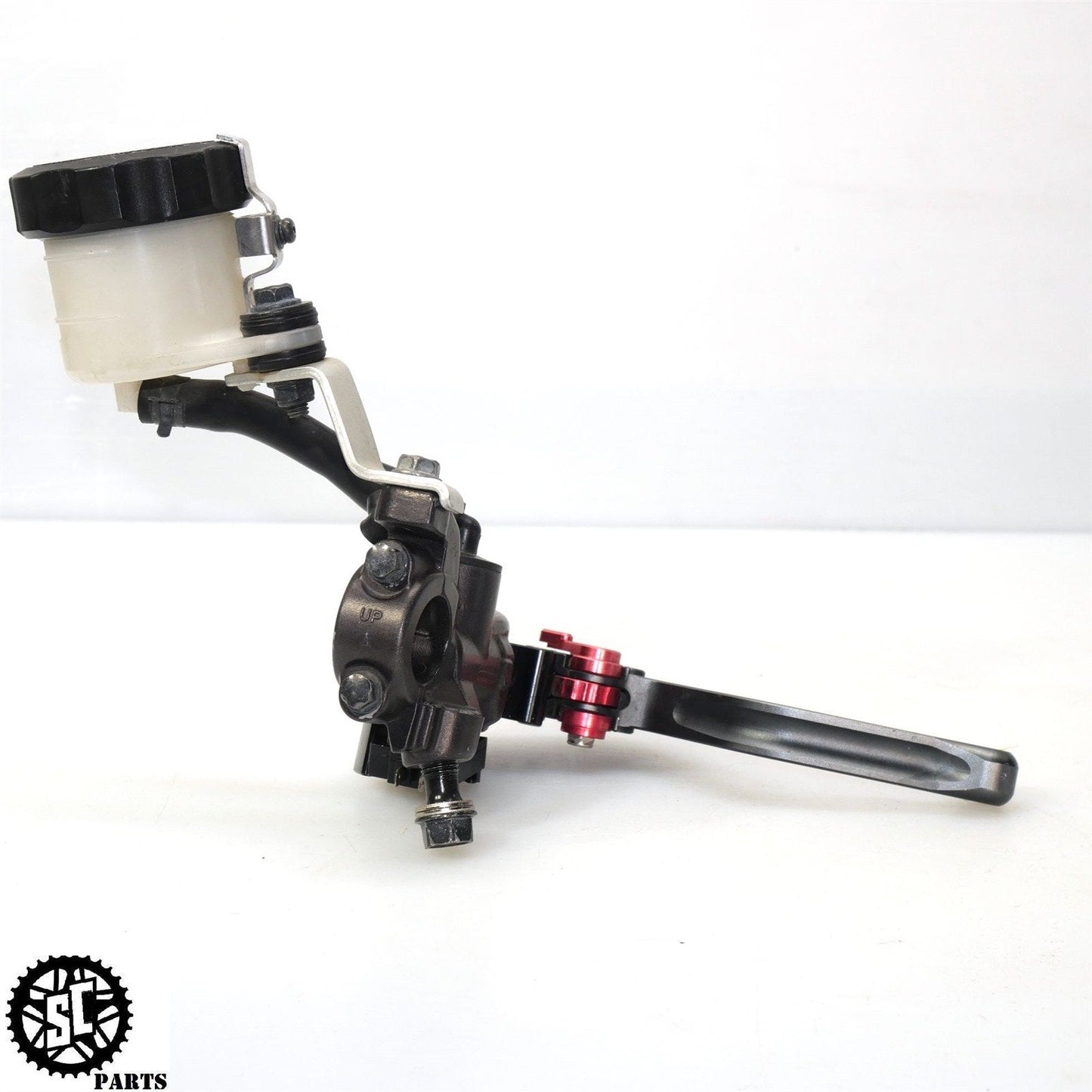 2006 2007 HONDA CBR1000RR FRONT BRAKE MASTER CYLINDER LEVER FLUID RESERVOIR H34