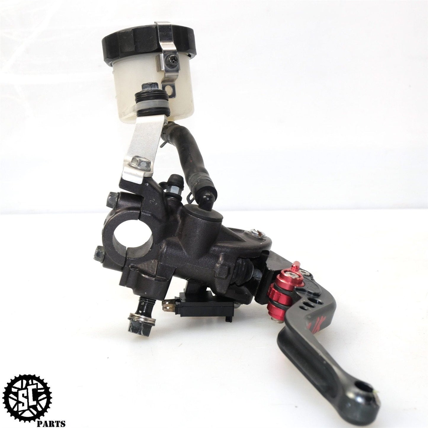 2006 2007 HONDA CBR1000RR FRONT BRAKE MASTER CYLINDER LEVER FLUID RESERVOIR H34
