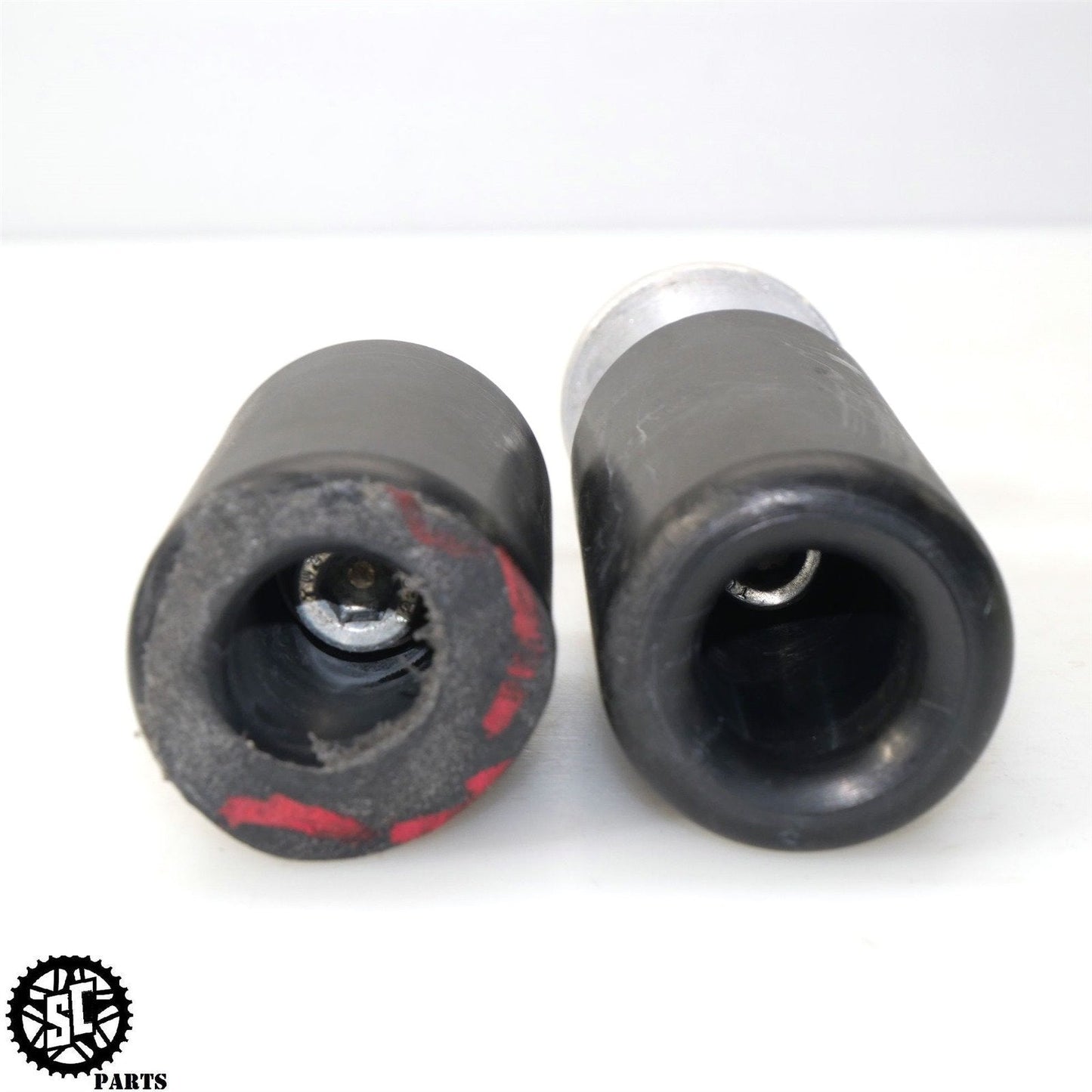 2005 2006 KAWASAKI NINJA ZX6R 636 FRAME SLIDERS K44