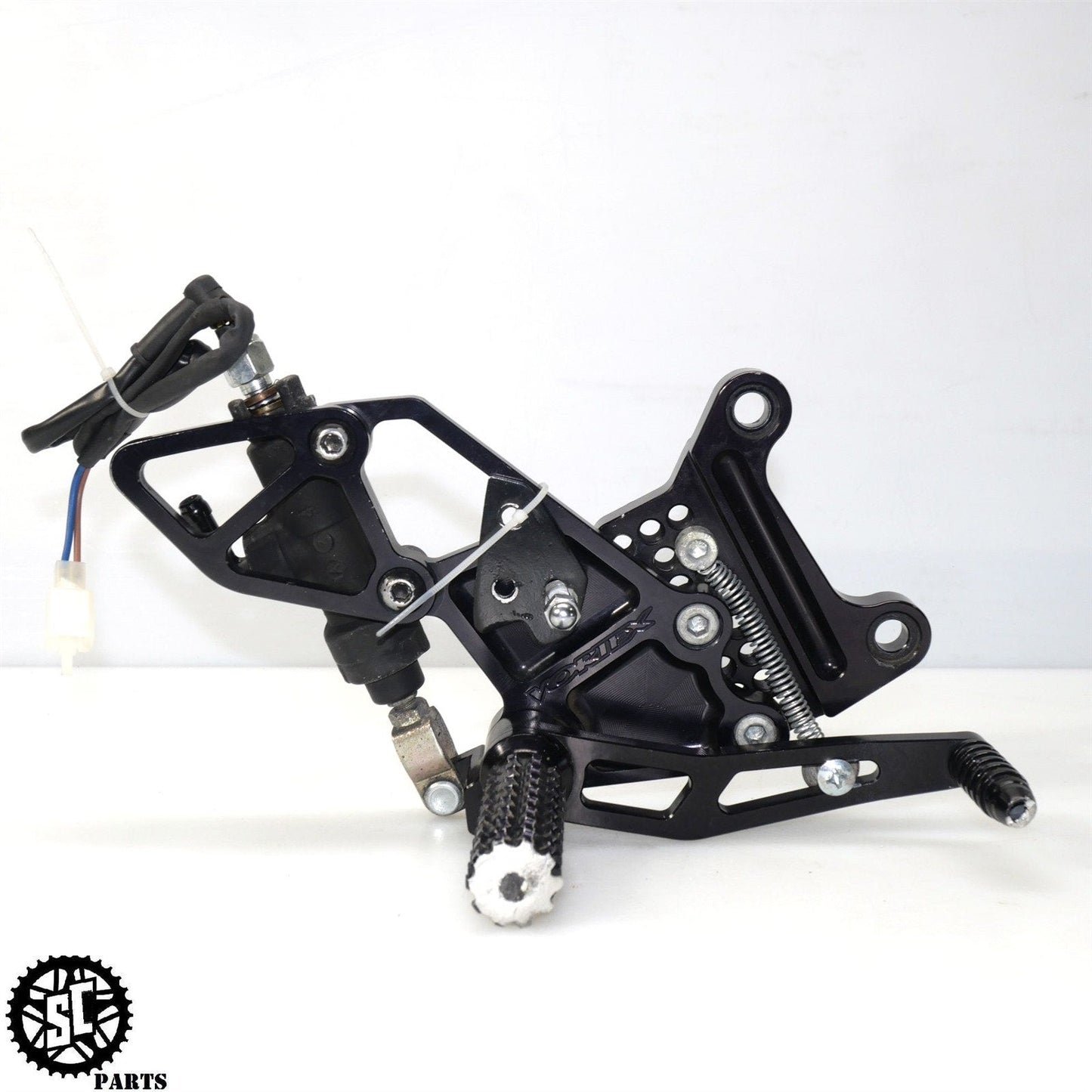 2005 2006 KAWASAKI NINJA ZX6R 636 VORTEX ADJUSTABLE FRONT REARSET FOOT PEGS K44