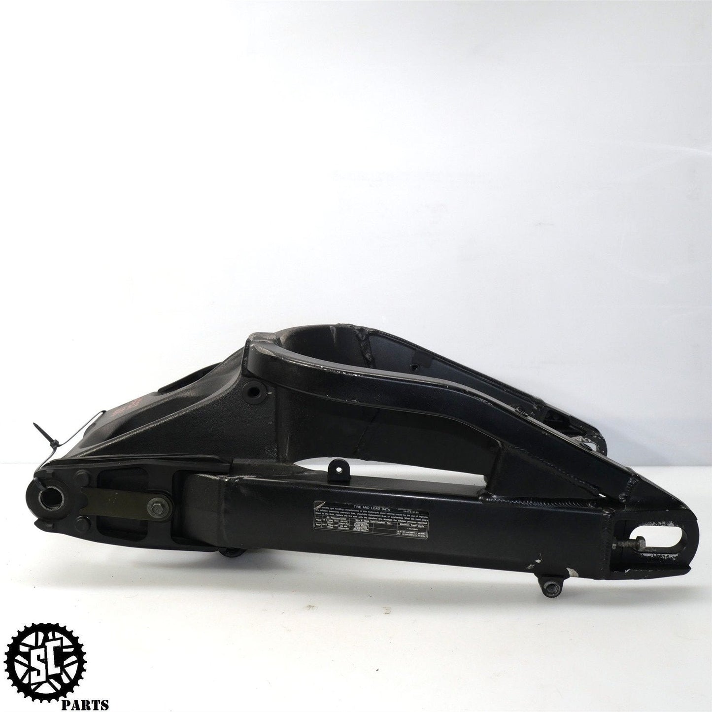 2005 2006 KAWASAKI NINJA ZX6R 636 REAR SWINGARM K44