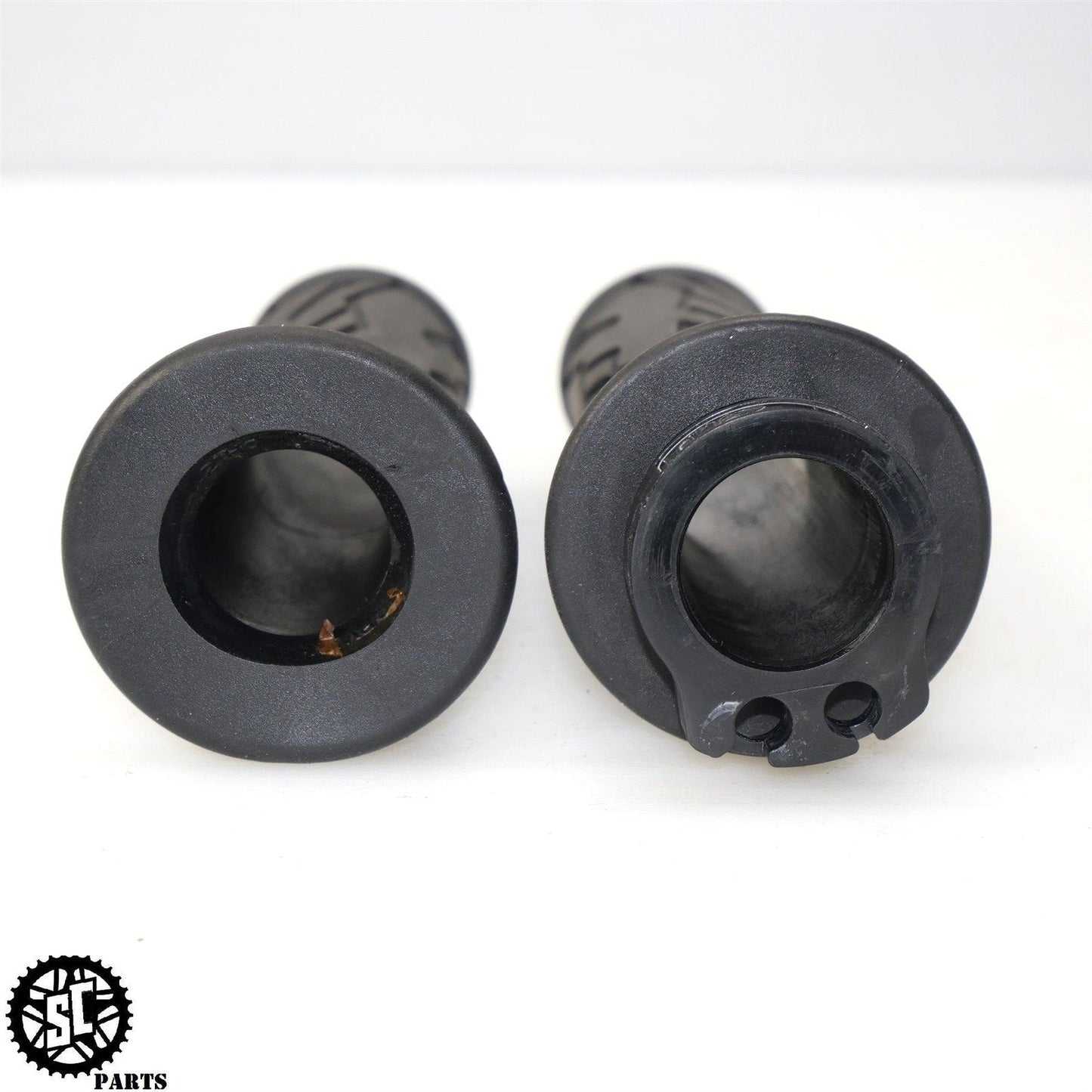 2011-2021 SUZUKI GSXR 600 750 THROTTLE TUBE PAIR GRIP S36
