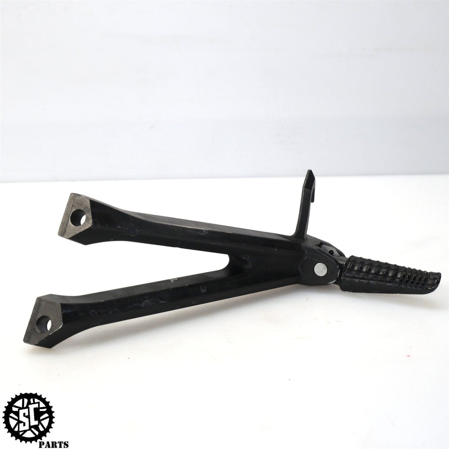 2011-2021 SUZUKI GSXR 600 750 REAR BACK PASSENGER FOOT PEGS S36
