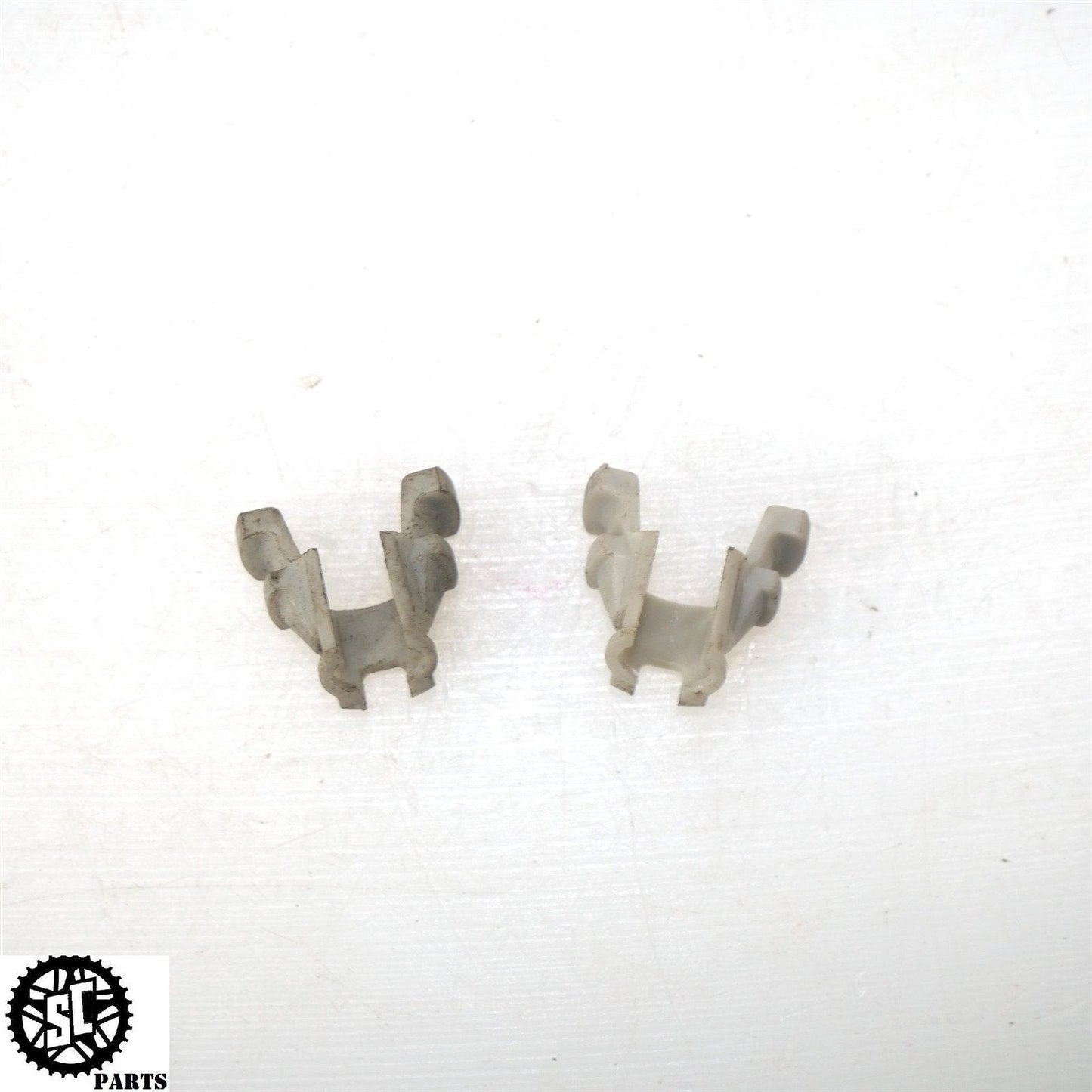 2008-2020 SUZUKI HAYABUSA GSXR1300 FUEL LINE CLIP RETAINER S13