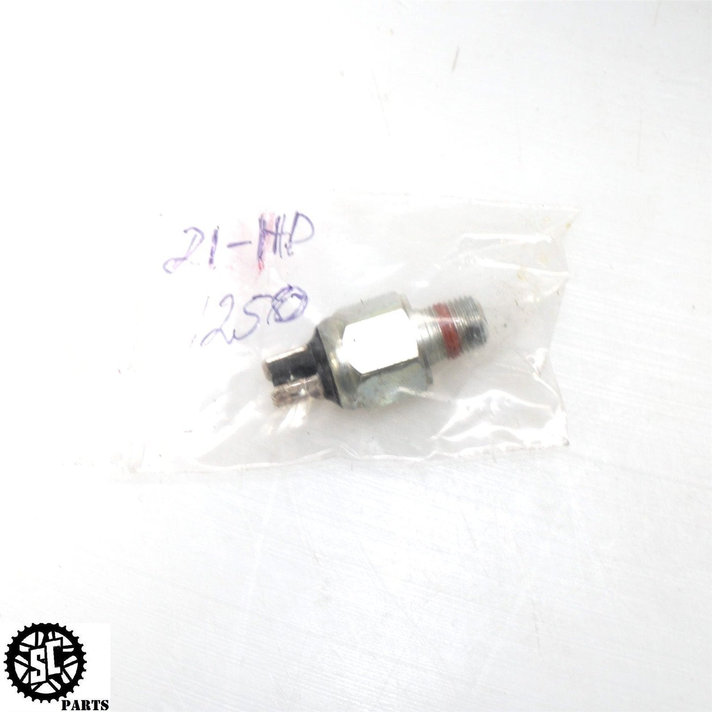 2021-2022 HARLEY SPORTSTER S TAIL REAR BRAKE LIGHT PRESSURE SWITCH SENSOR HD34