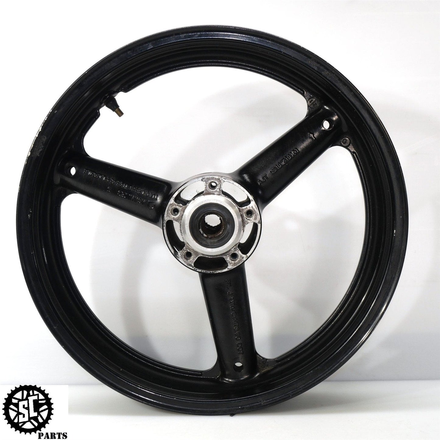 1999-2007 SUZUKI HAYABUSA FRONT WHEEL RIM S30