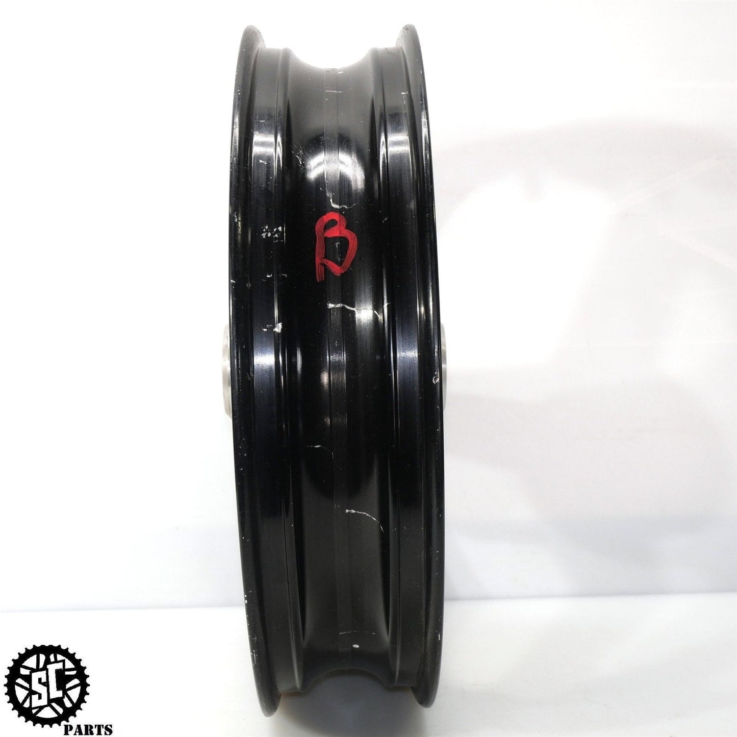 1999-2007 SUZUKI HAYABUSA FRONT WHEEL RIM S30