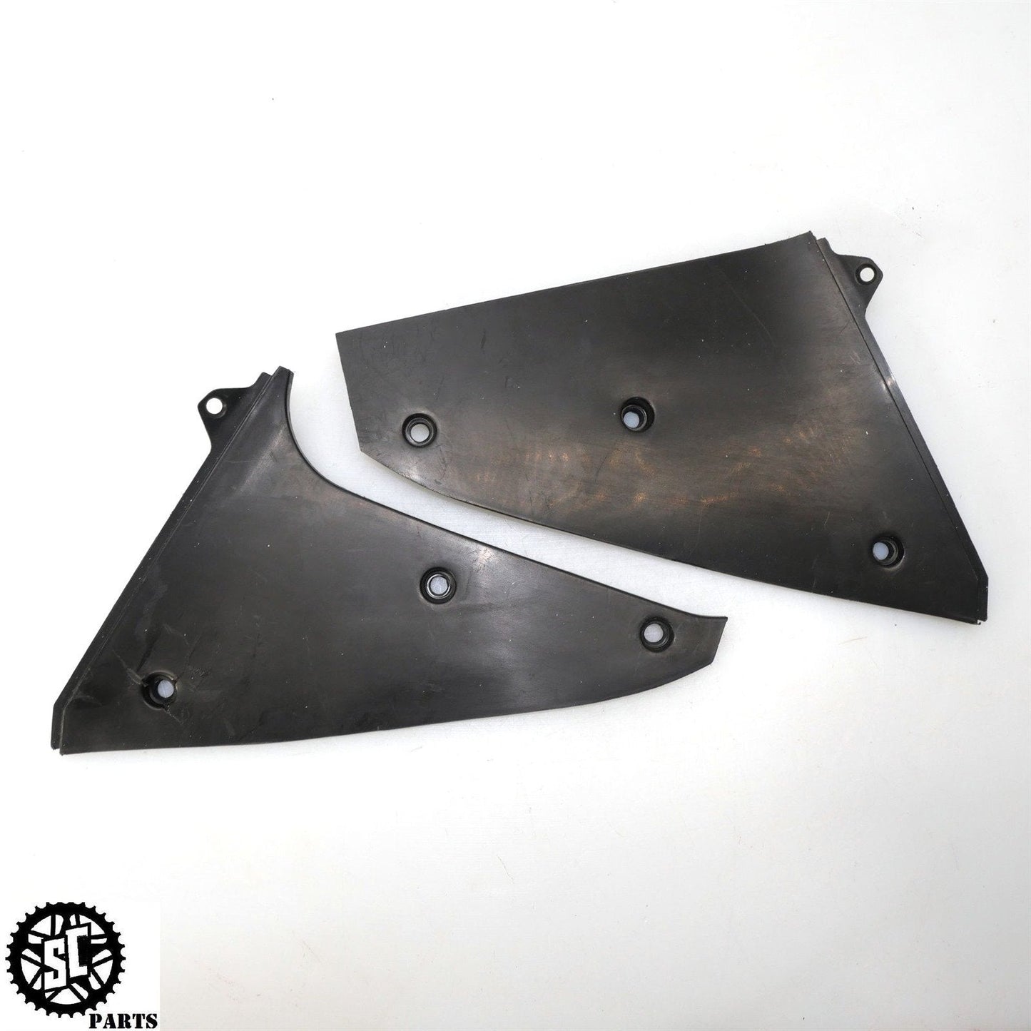 1999-2007 SUZUKI HAYABUSA LEFT RIGHT INNER FAIRING TRIM PLASTIC COVER S30