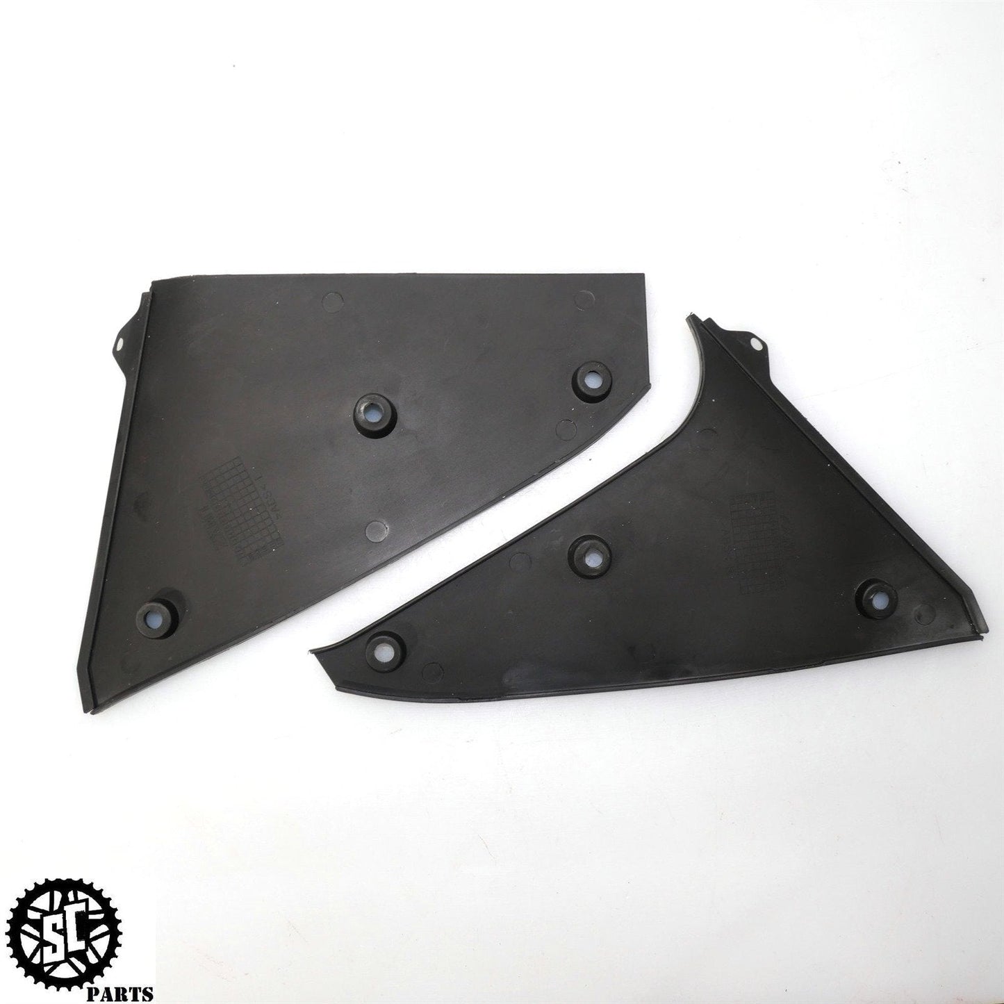 1999-2007 SUZUKI HAYABUSA LEFT RIGHT INNER FAIRING TRIM PLASTIC COVER S30