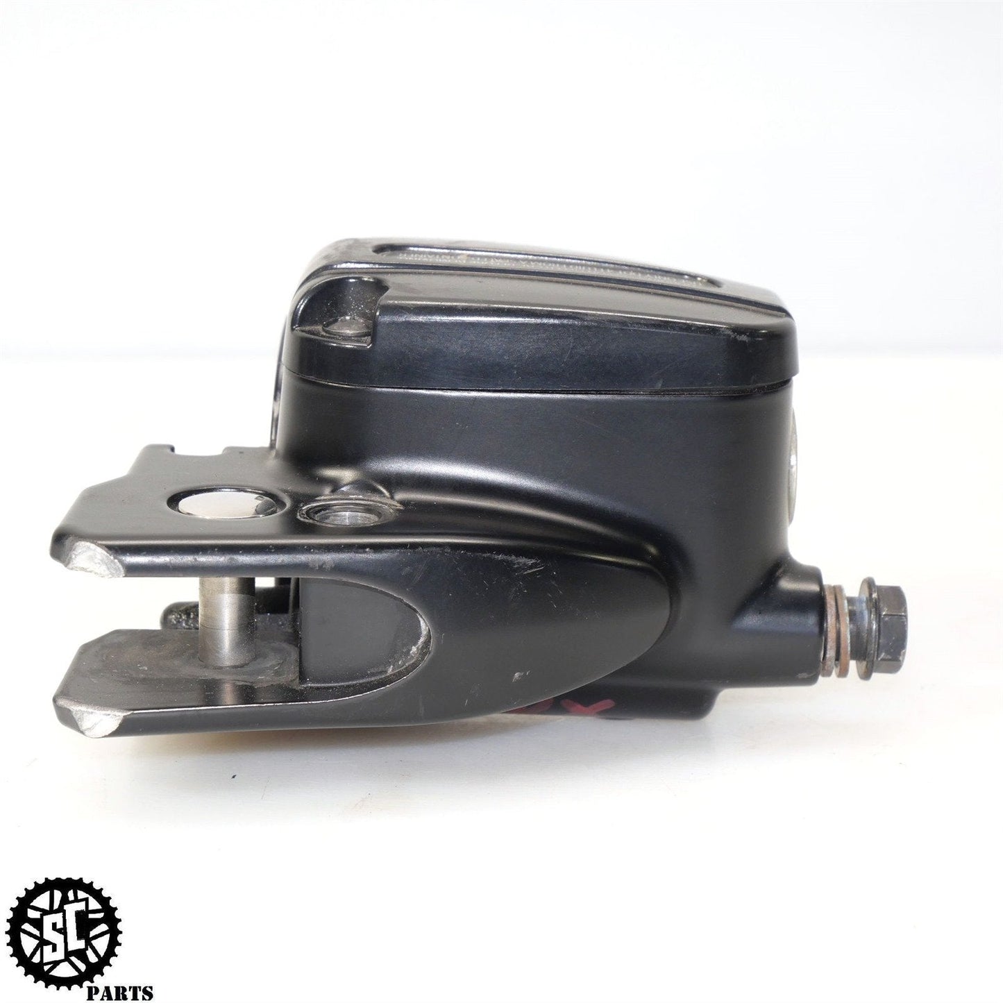 2017-2022 HARLEY-DAVIDSON ROAD GLIDE FRONT BRAKE MASTER CYLINDER HD17