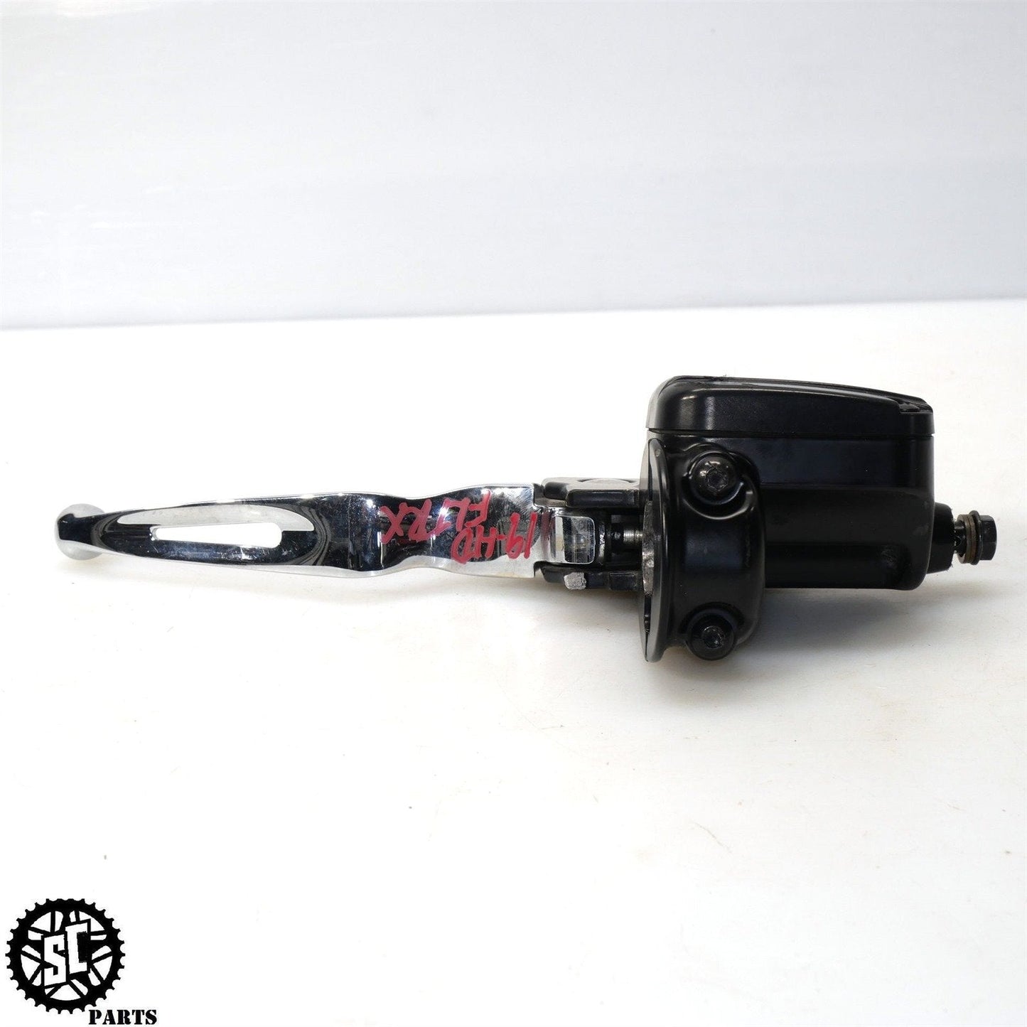 2017-2022 HARLEY-DAVIDSON ROAD GLIDE HYDRAULIC CLUTCH MASTER CYLINDER HD17