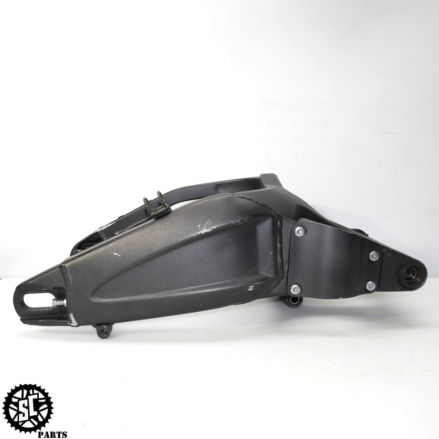 2005 2006 KAWASAKI NINJA ZX6R 636 REAR SWINGARM K20