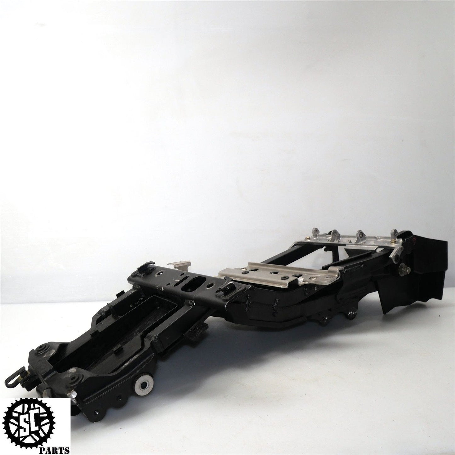 2005 2006 KAWASAKI NINJA ZX6R 636 REAR BACK SUBFRAME TAIL BATTERY TRAY K20