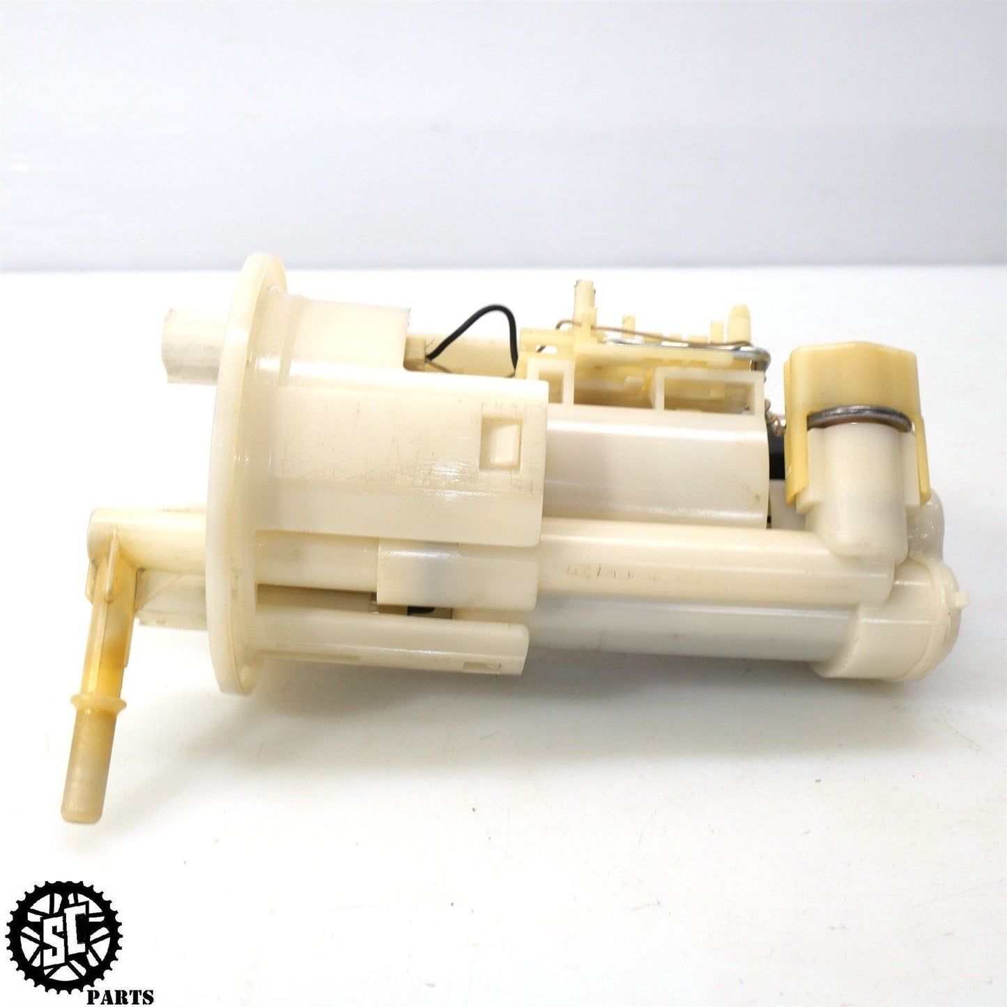 2007-2012 TRIUMPH STREET TRIPLE 675 FUEL PUMP T21