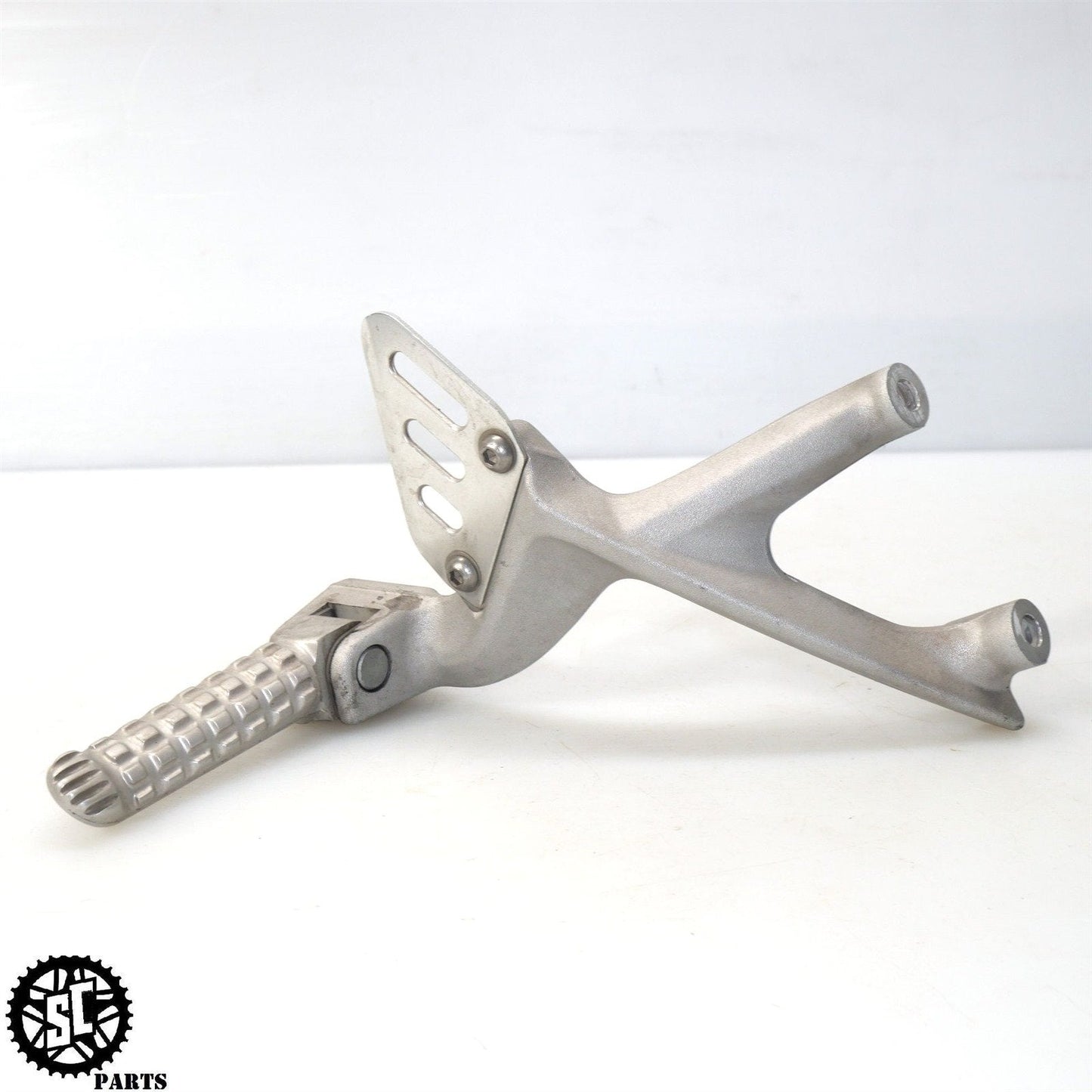 2011-2014 APRILIA TUONO V4R LEFT RIGHT BACK PASSENGER FOOT PEGS A04