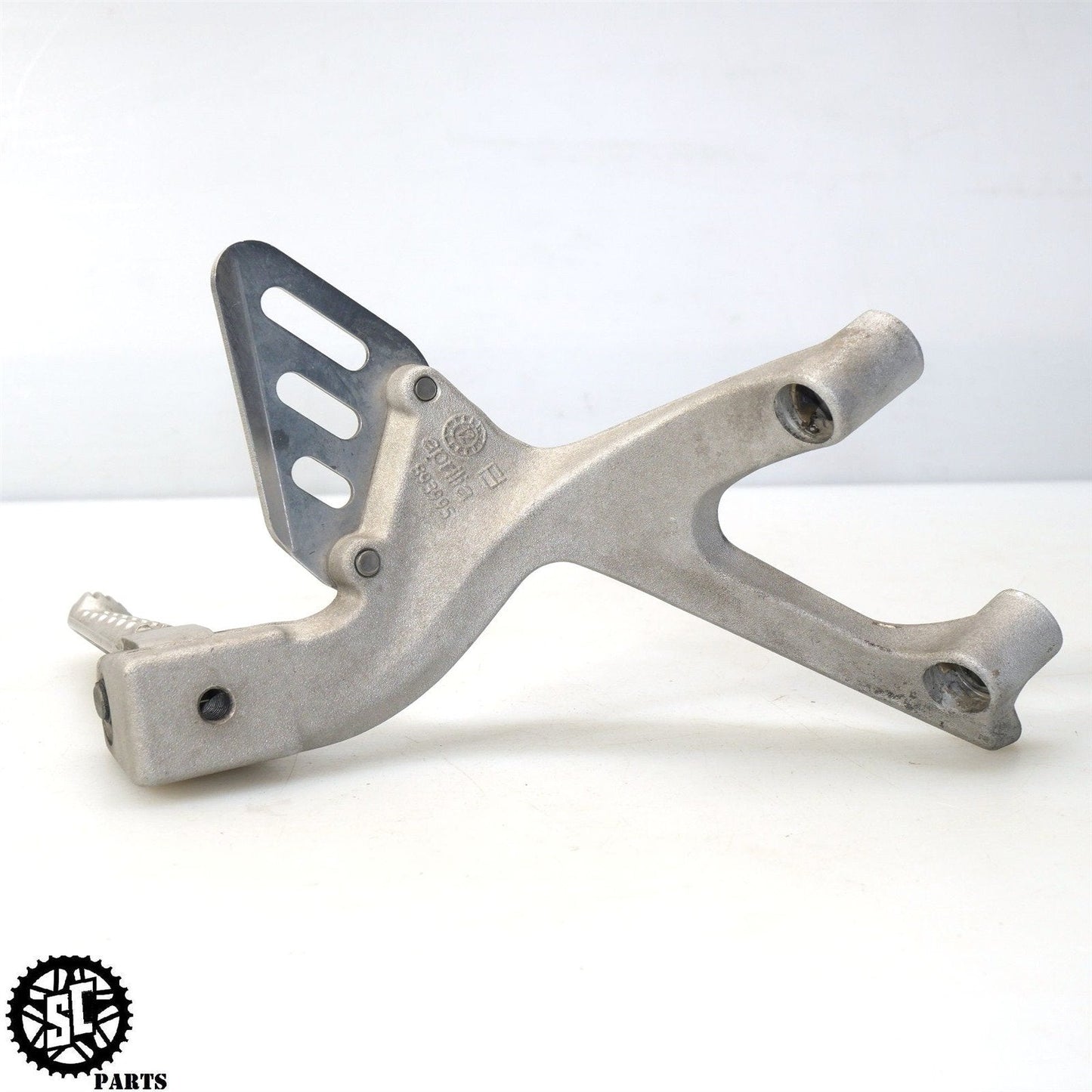 2011-2014 APRILIA TUONO V4R LEFT RIGHT BACK PASSENGER FOOT PEGS A04