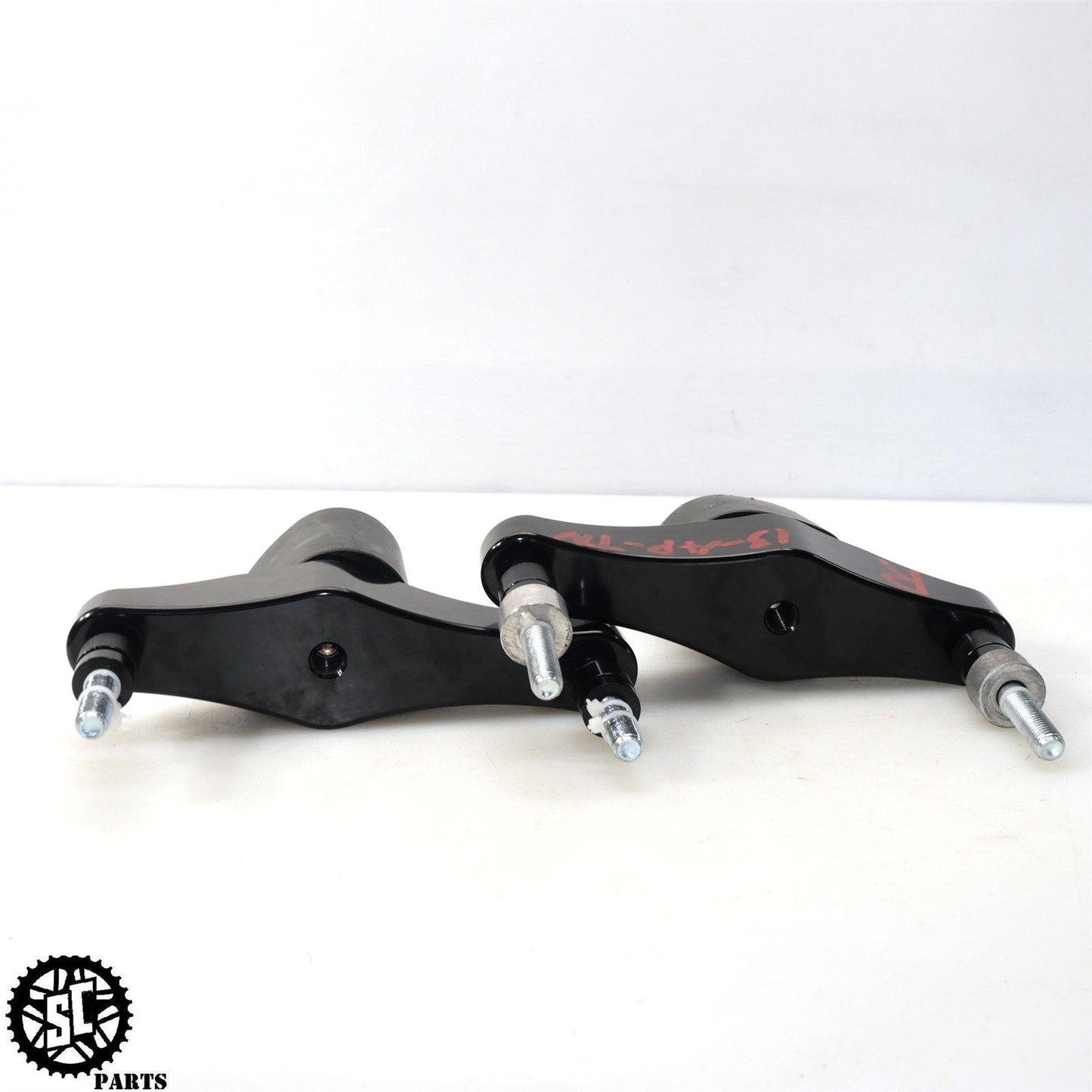 2011-2014 APRILIA TUONO V4R R&G RACING AERO FRAME SLIDERS A04