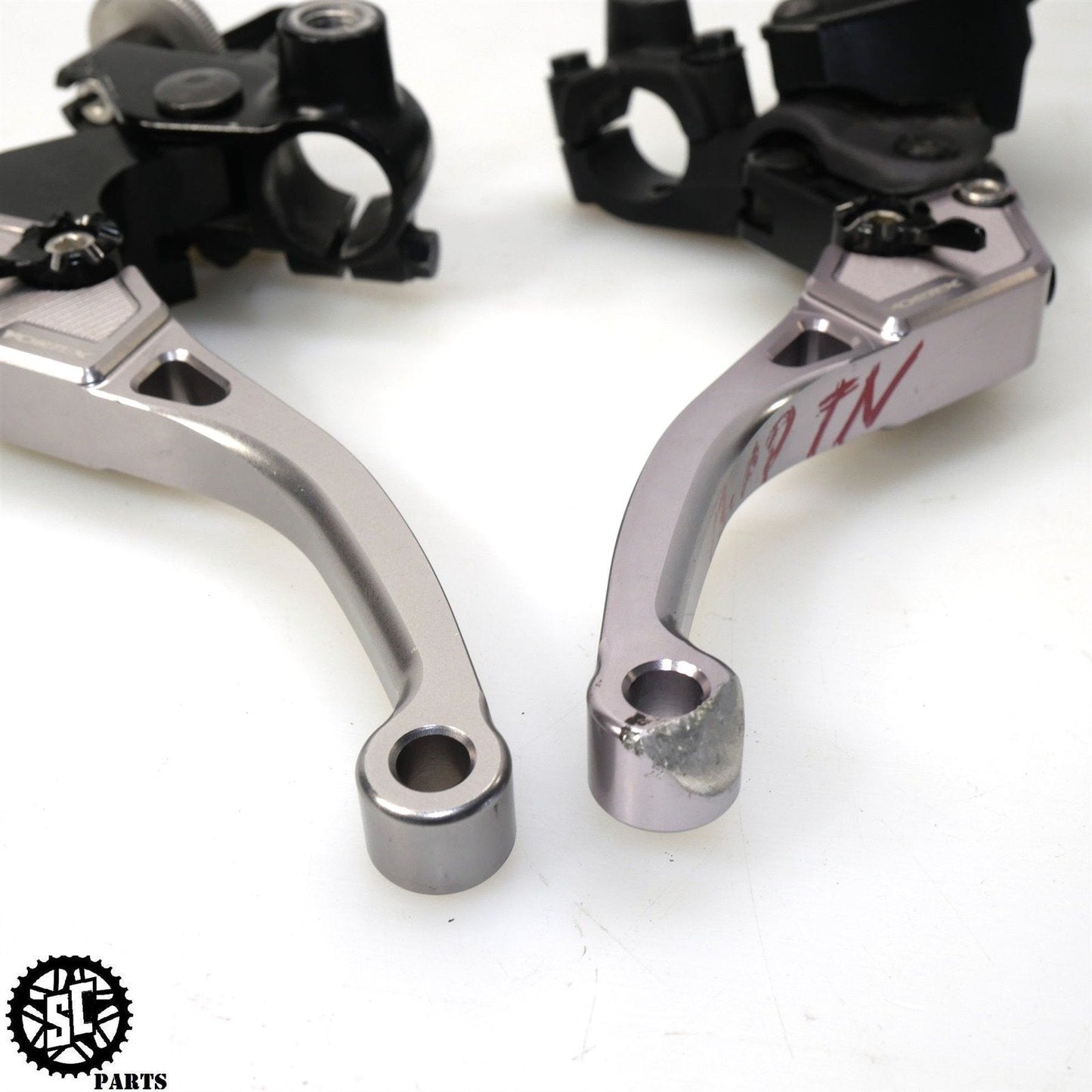 2011-2014 APRILIA TUONO V4R FRONT BRAKE MASTER CYLINDER CLUTCH VORTEX LEVER A04