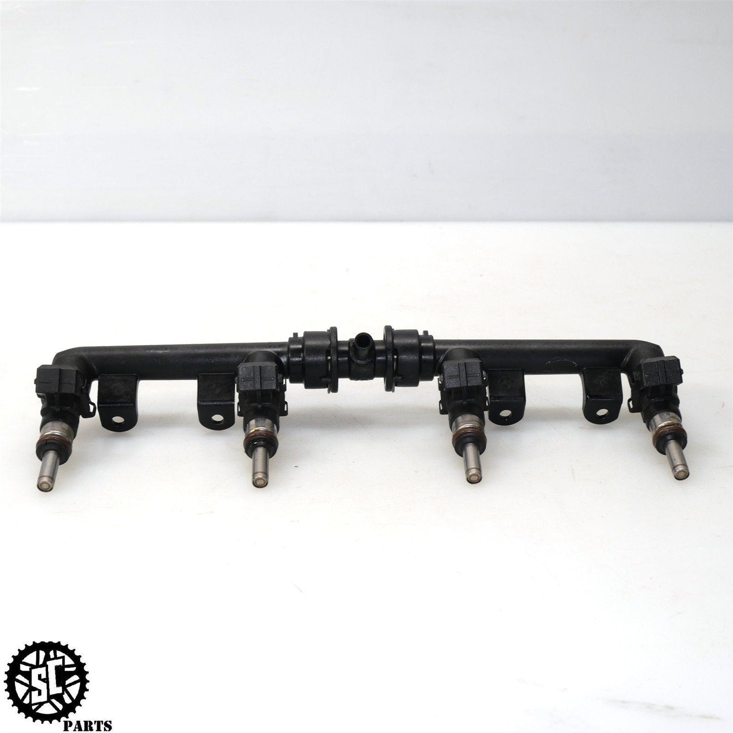 2010-2014 BMW S1000RR SECONDARY FUEL INJECTORS RAIL B22