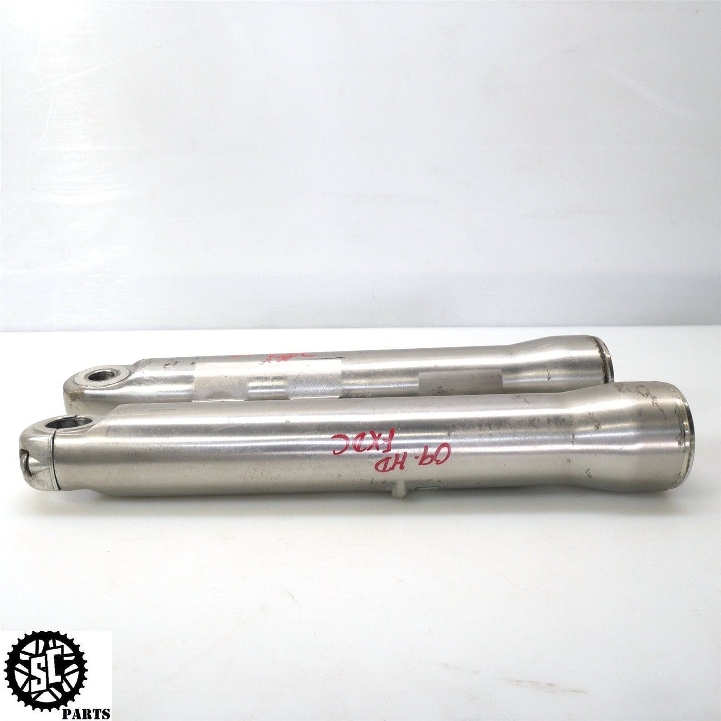 2007-2017 HARLEY-DAVIDSON DYNA LEFT RIGHT FORK TUBE LOWER LEG SLIDER HD21