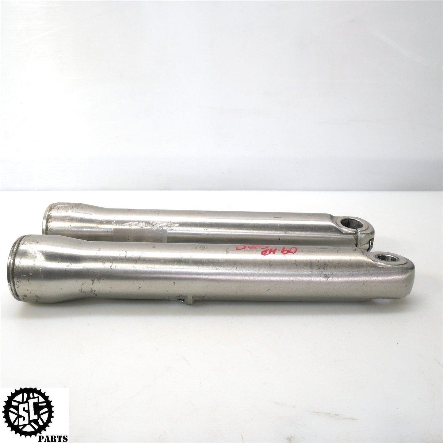 2007-2017 HARLEY-DAVIDSON DYNA LEFT RIGHT FORK TUBE LOWER LEG SLIDER HD21