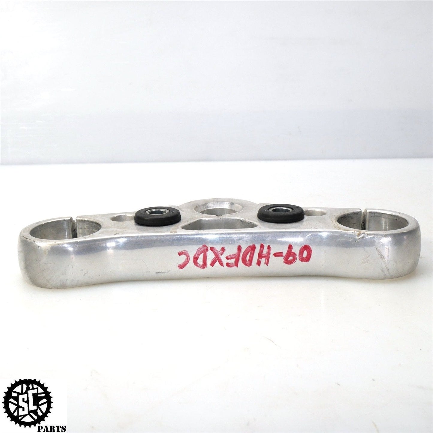 2007-2017 HARLEY-DAVIDSON DYNA UPPER TRIPLE TREE FORK CLAMP HD21