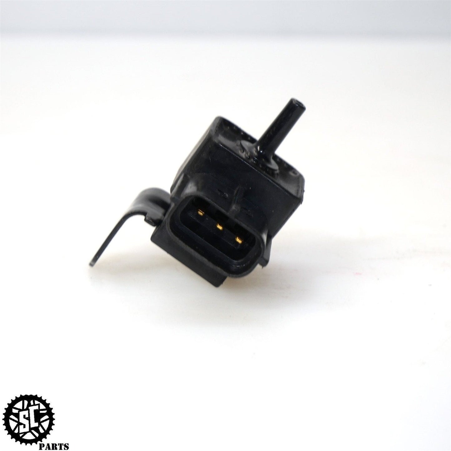 2001-2007 SUZUKI GSXR1300R HAYABUSA AIR PRESSURE MAP SENSOR DENSO 15620-02F00 S5