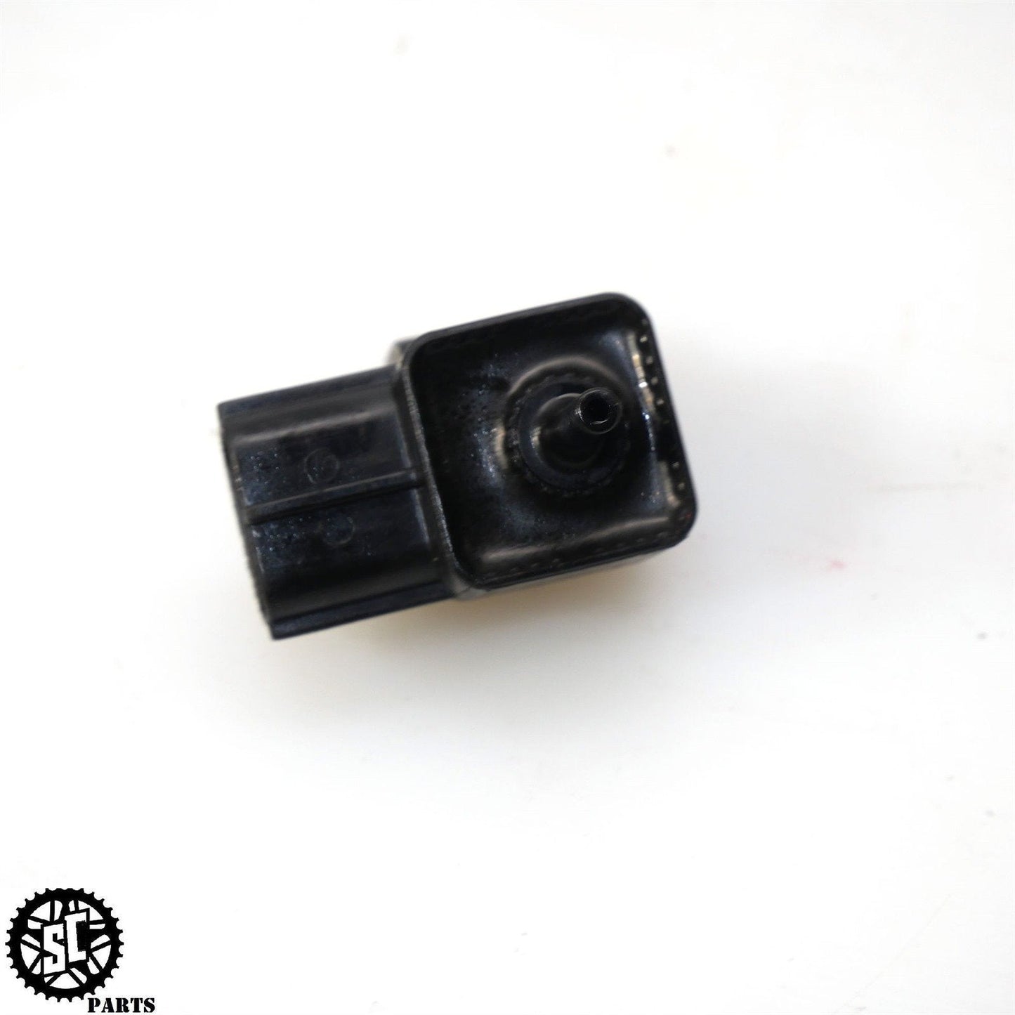 2001-2007 SUZUKI GSXR1300R HAYABUSA AIR PRESSURE MAP SENSOR DENSO 15620-02F00 S5