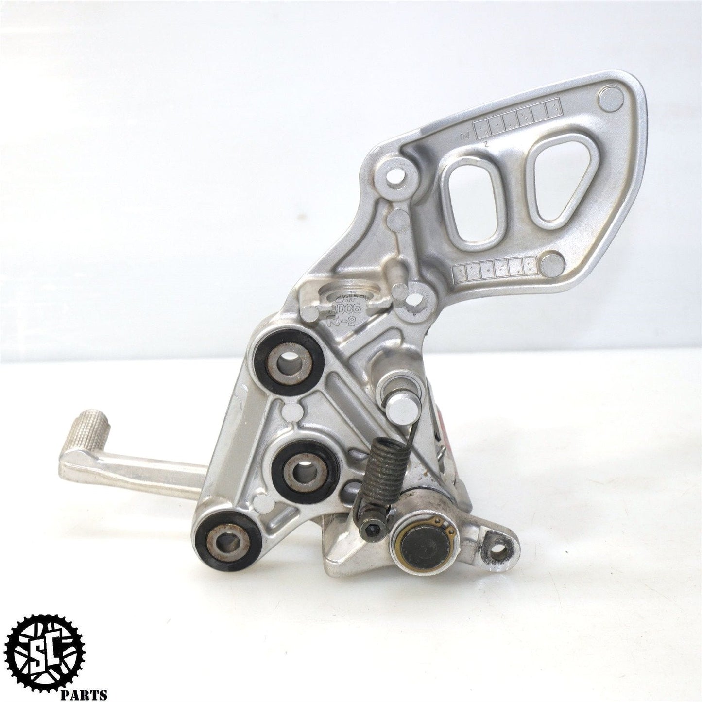 2001-2007 SUZUKI GSXR1300R HAYABUSA FRONT RIGHT REARSET FOOT PEG BRAKE PEDAL S54