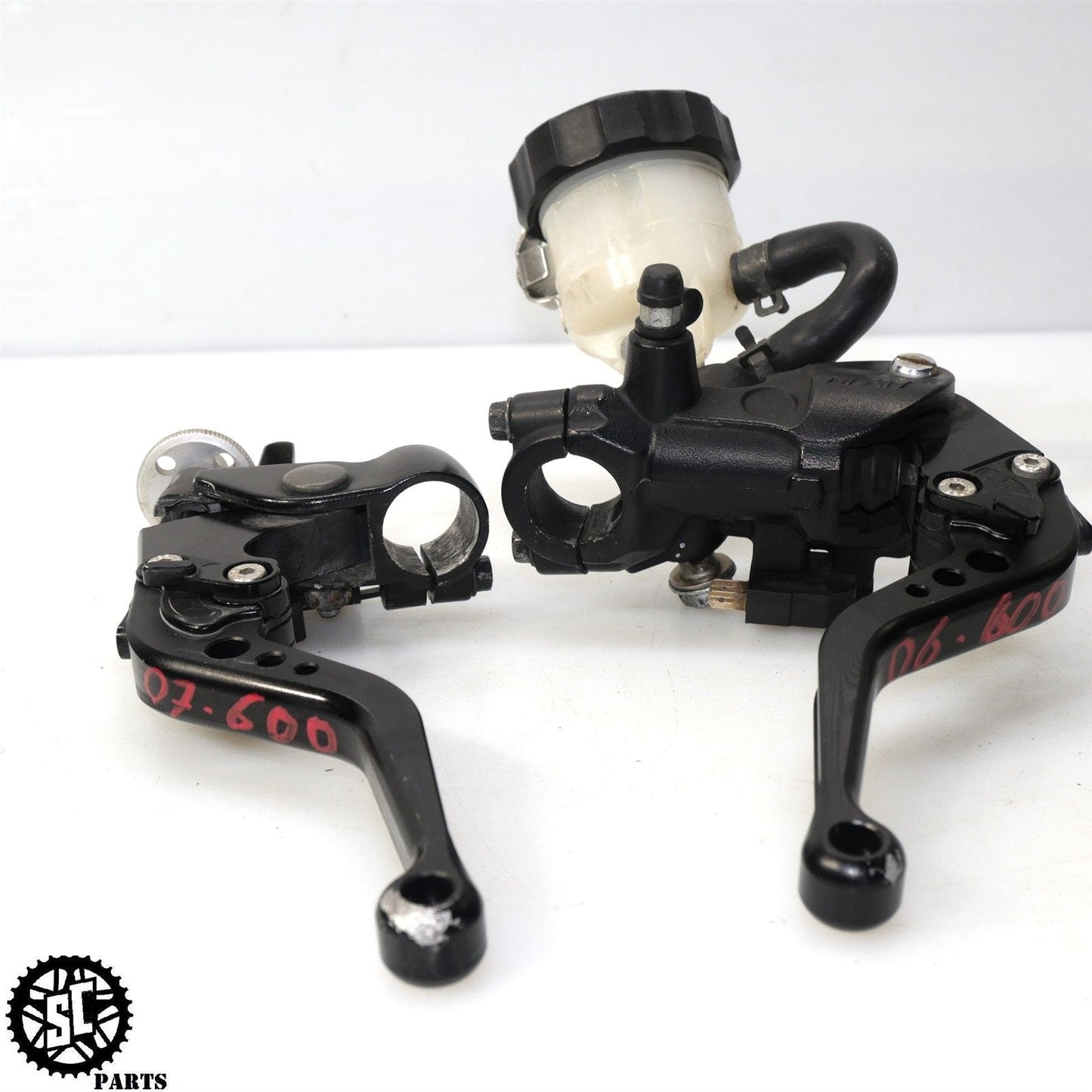 2006-2007 SUZUKI GSXR 600 750 FRONT BRAKE MASTER CYLINDER LEVERS S58