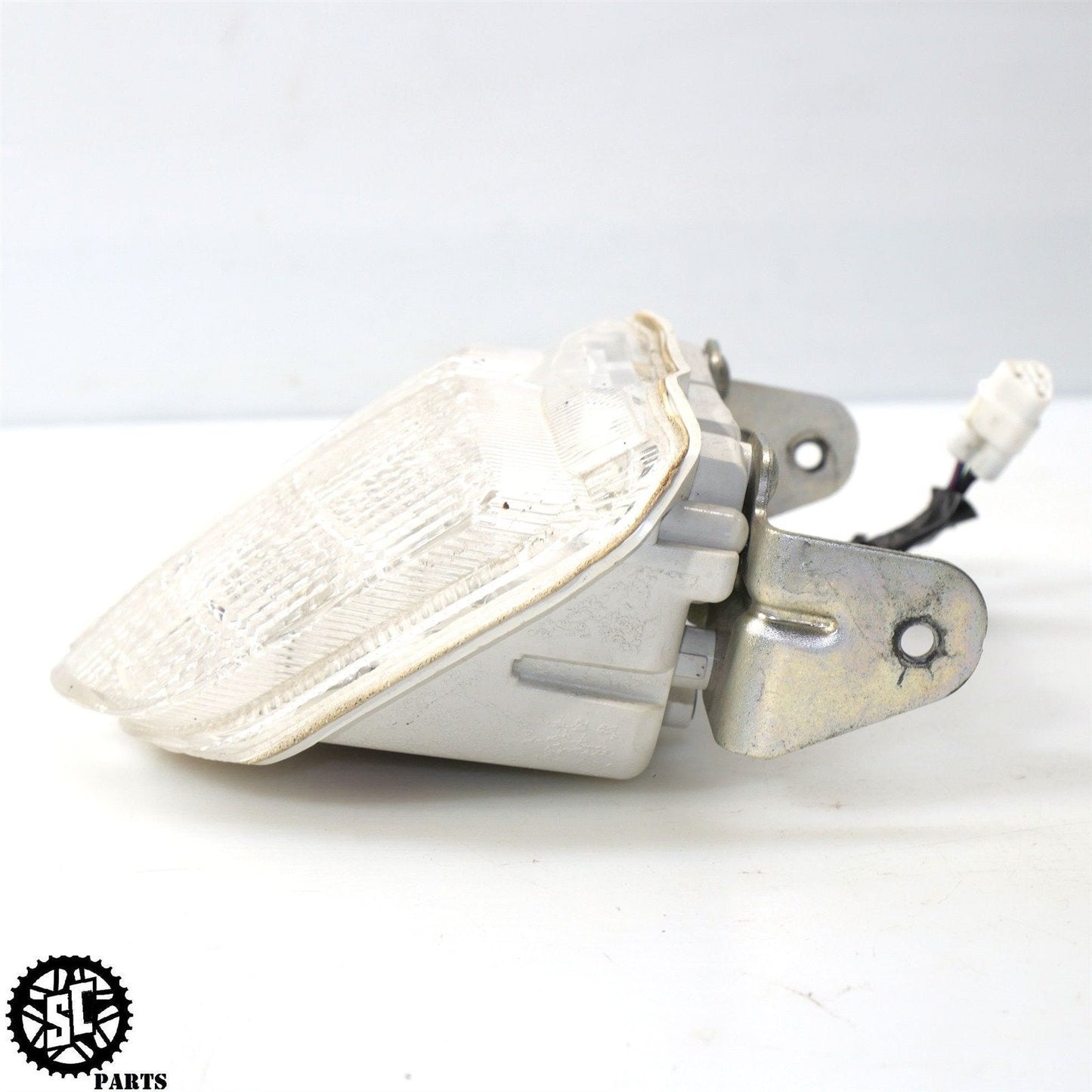2006-2007 SUZUKI GSXR 600 750 OEM REAR TAIL BRAKE LIGHT BRACKET S58
