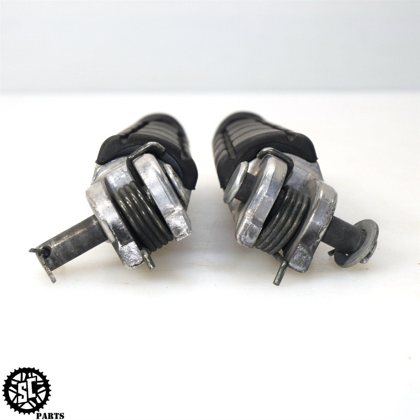 2001-2006 HONDA CBR600 F4i FRONT LEFT RIGHT FOOT PEGS H29