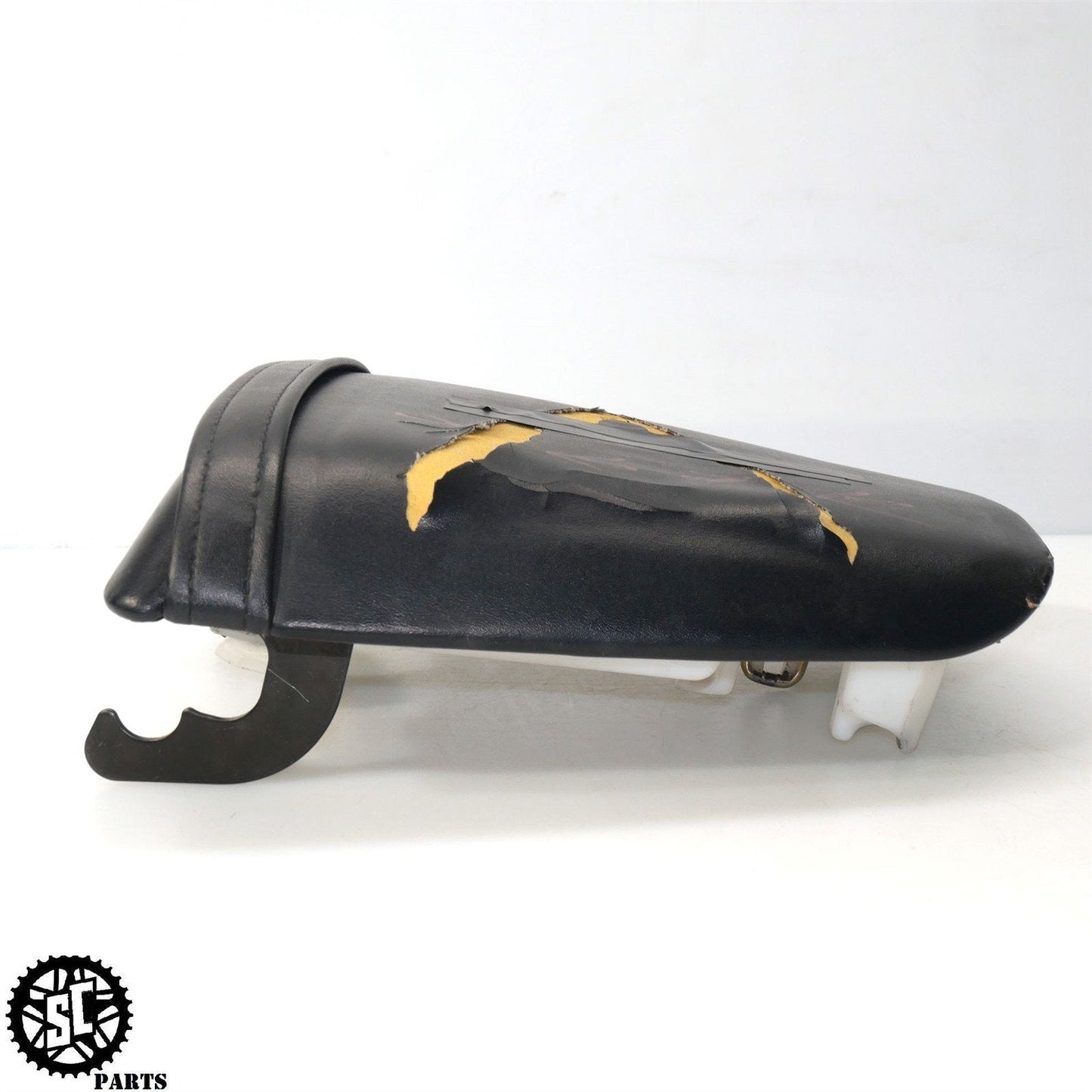 2001-2006 HONDA CBR600 F4i REAR BACK PASSENGER SEAT H29