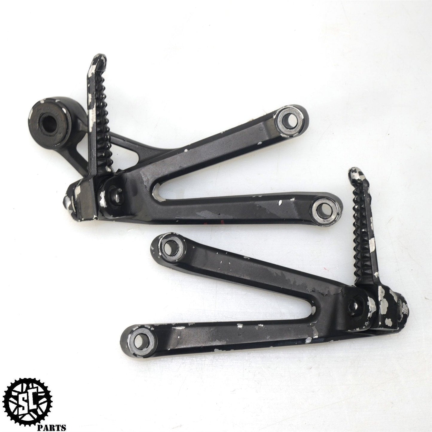 2002 2003 YAMAHA YZF R1 REAR BACK PASSENGER FOOT PEG LEFT RIGHT Y07