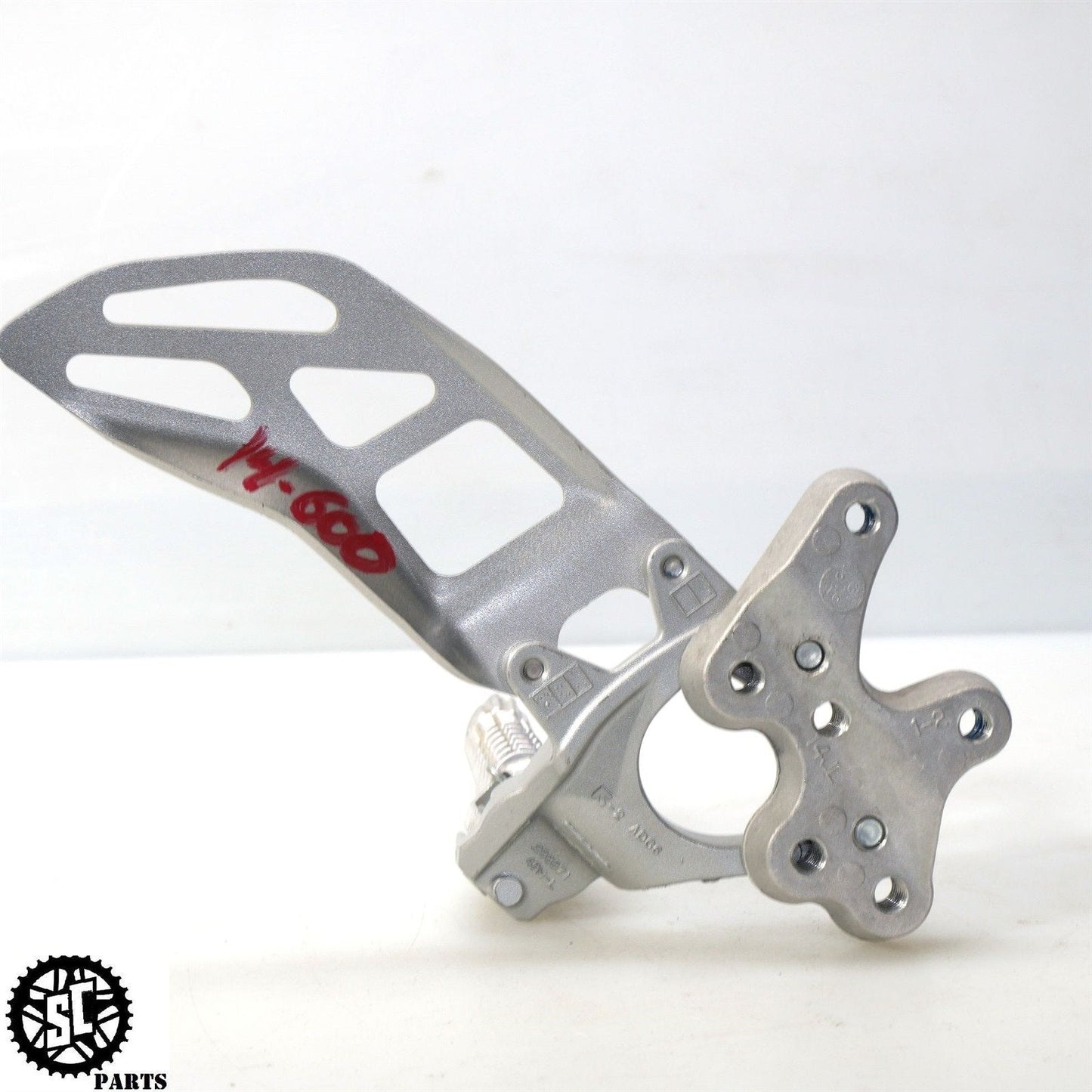 2011-2020 SUZUKI GSXR 600 750 FRONT LEFT REARSET FOOT PEG BRACKET S16